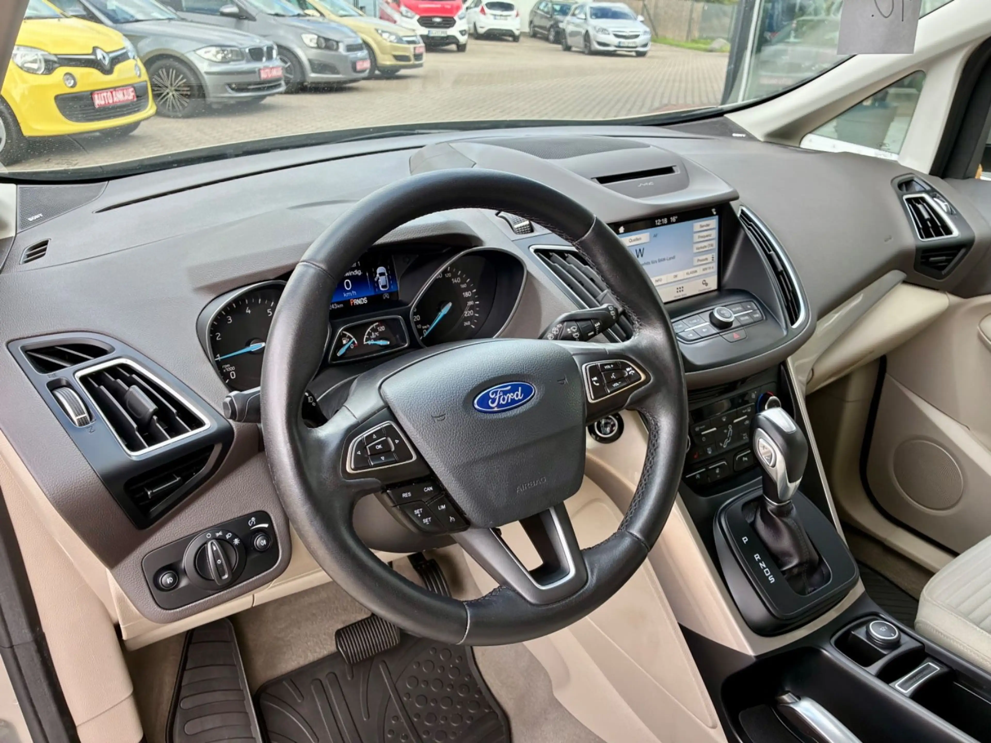 Ford Grand C-Max Titanium Automatik BiXenon Kamera — photo 12