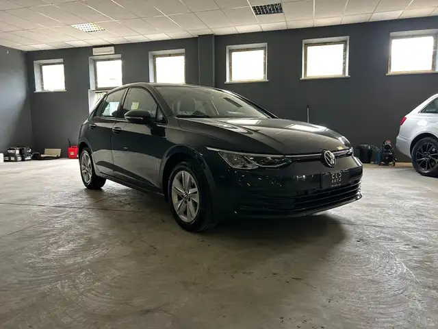 Volkswagen Golf view 5