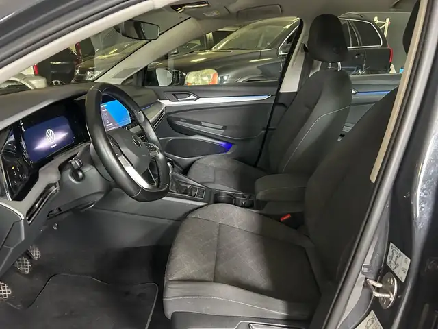Volkswagen Golf view 6