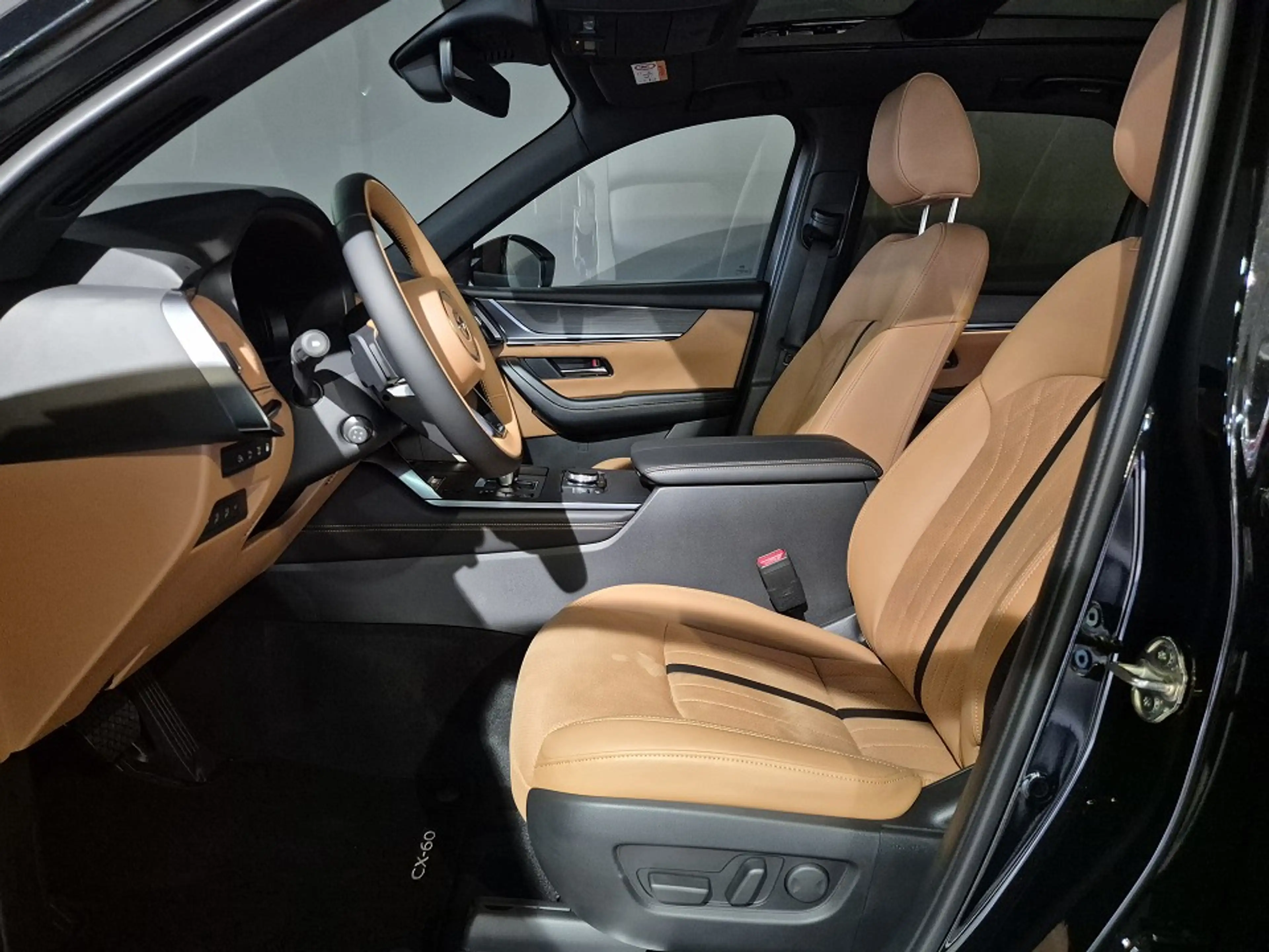 Mazda CX-60 5WGN 2.5L e-SKYACTIV PHEV 327ps 8AT AWD Homura Plu — photo 9