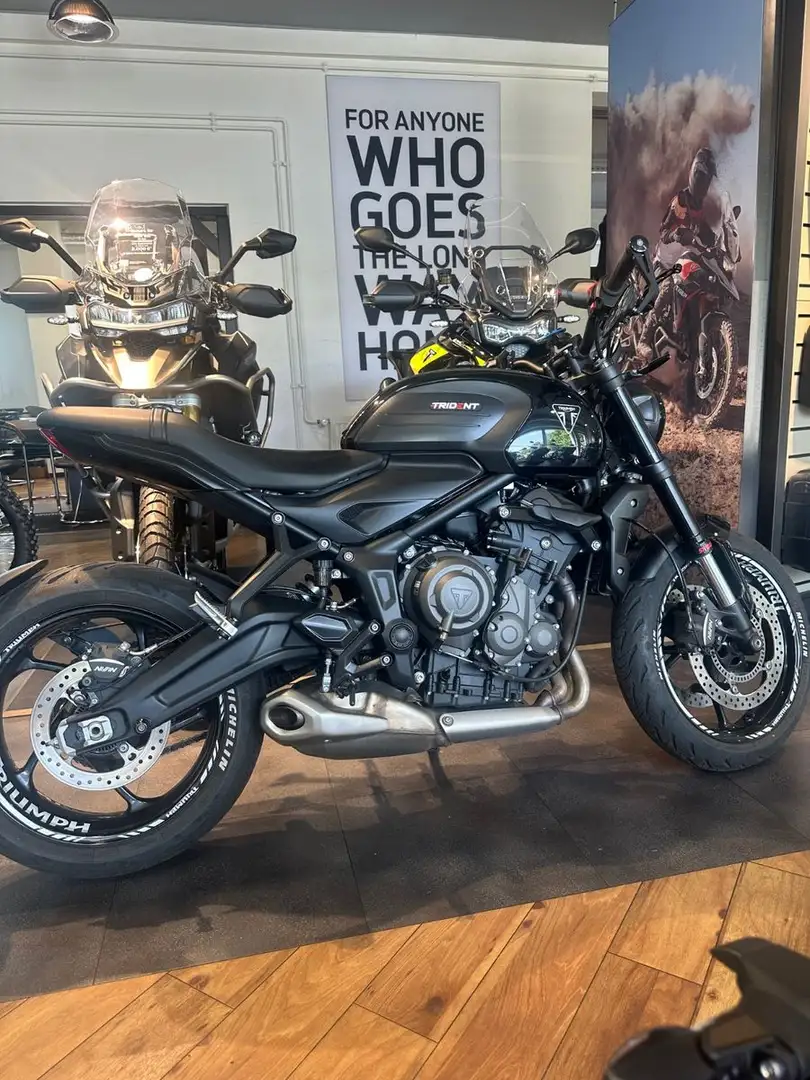 Triumph Trident 660 TOP AUSSTATTUNG / ZUSTAND Schwarz - 1