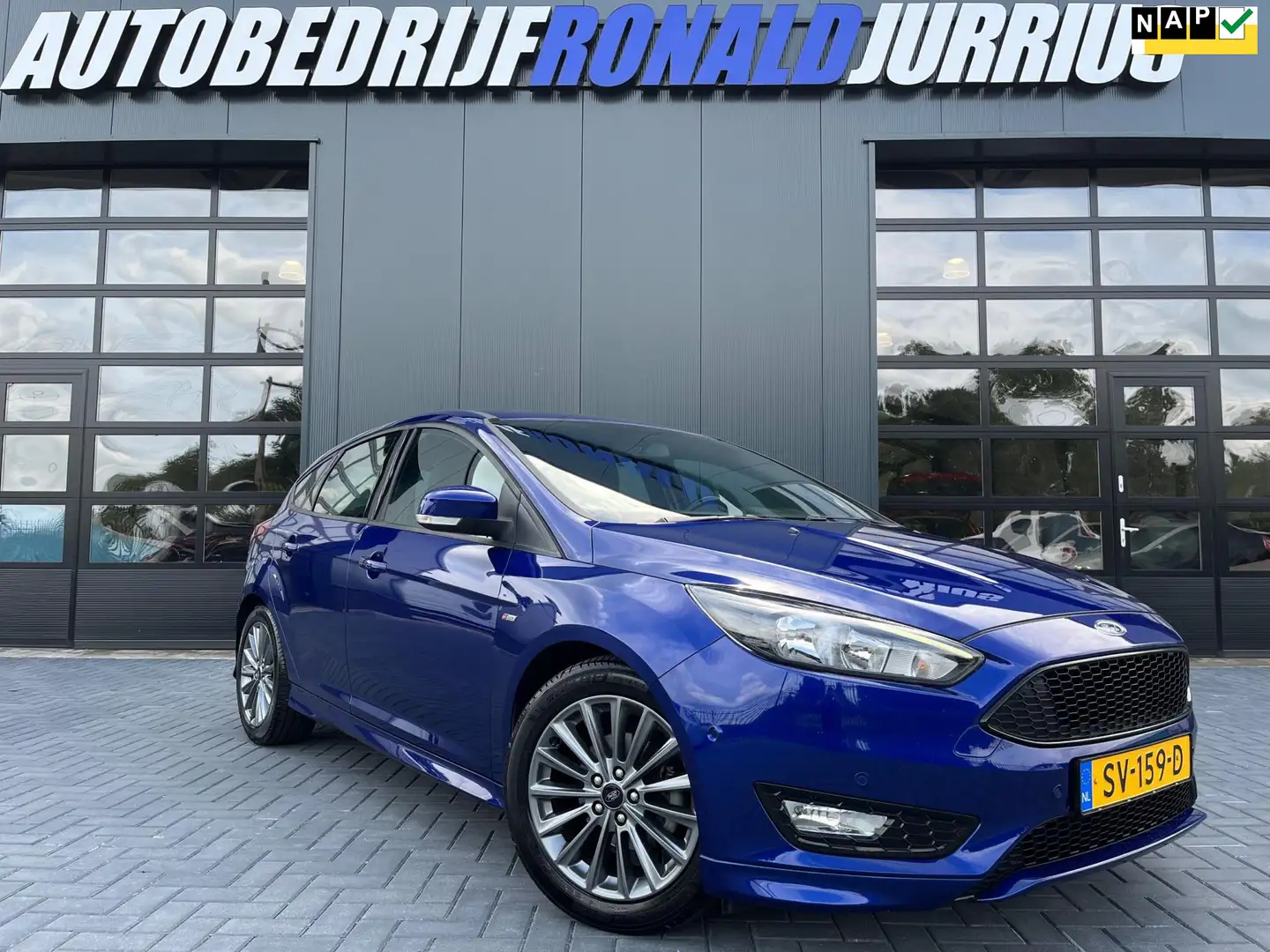 Ford Focus 1.0 ST-Line NL.Auto/125Pk/Sync Navigatie/Privacy G Blauw - 1