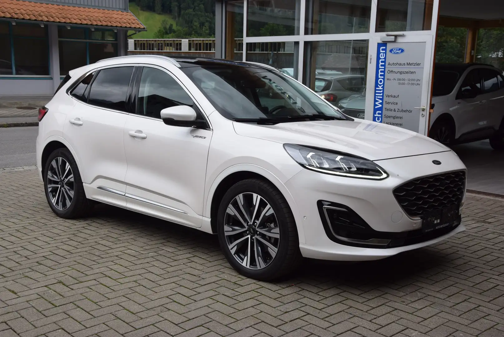 Ford Kuga **Kamera**ACC**LED**el. Heckklappe**Navi** Weiß - 2