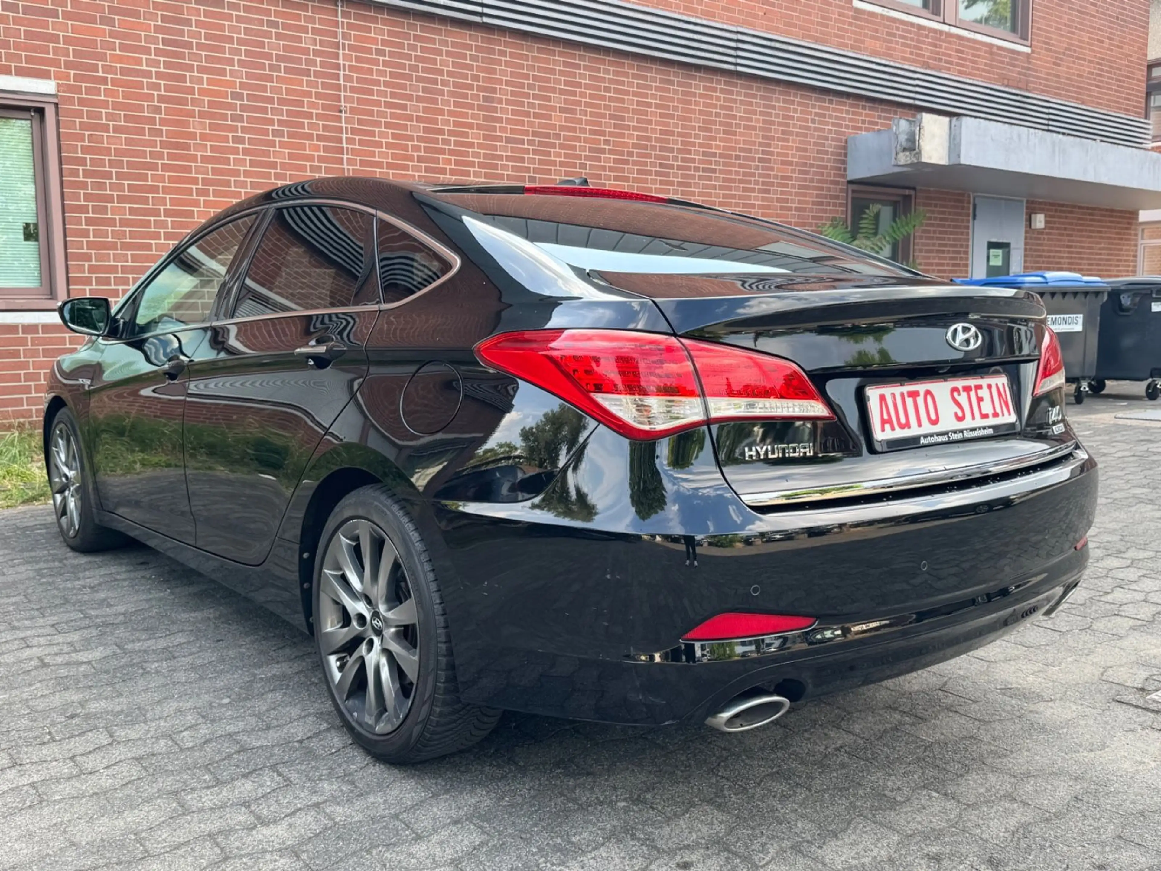 Hyundai i40 Premium *PANO*LEDER*KAMERA*XENON*TEMPO*NAVI* — photo 7