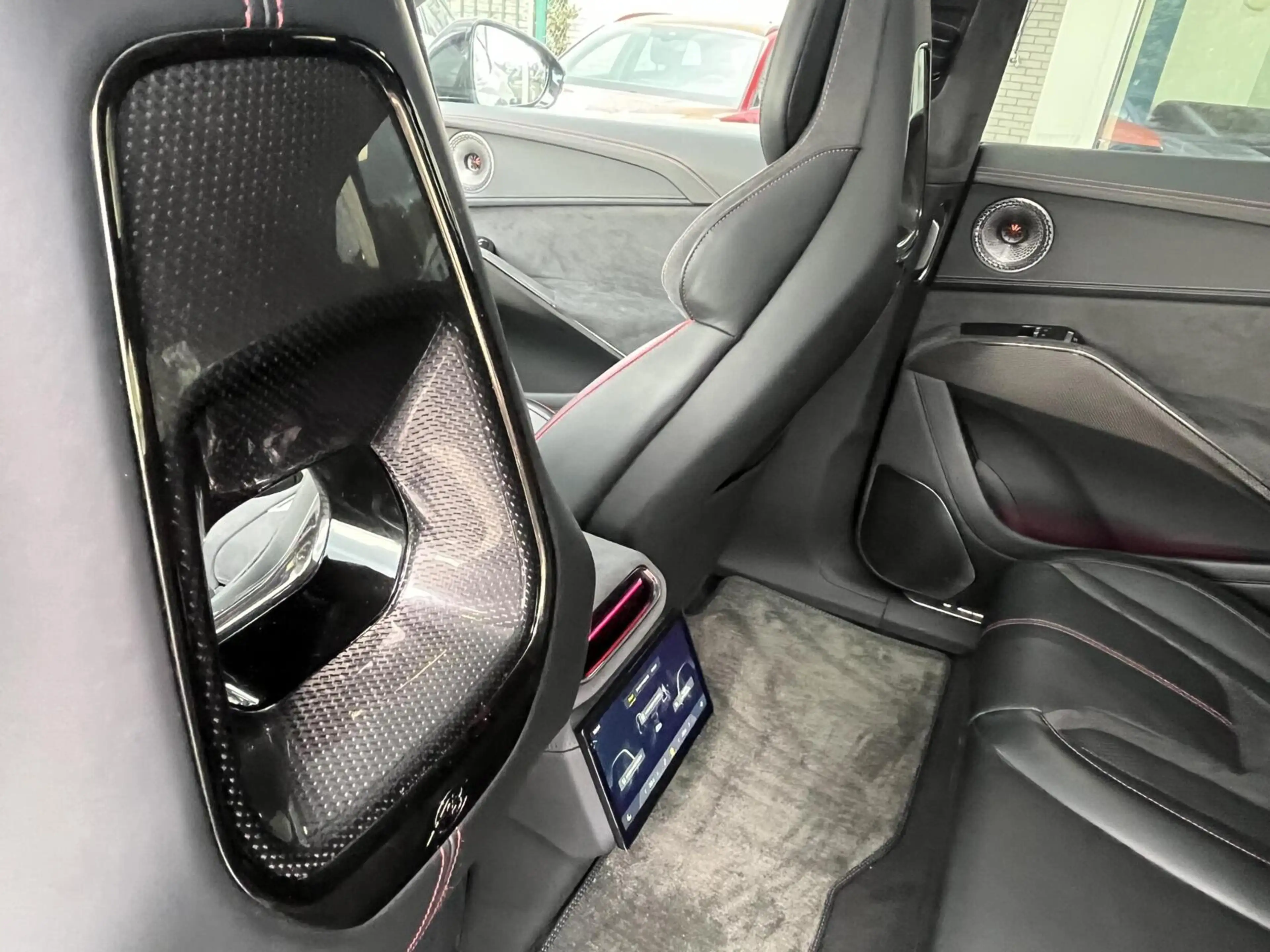 Lotus Eletre EDS 612PK 4WD 112 kWh TREKH+KEF+PANO+22INCH — photo 17