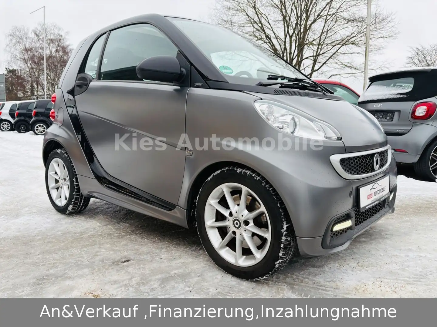 smart forTwo Passion AUTOM/SERVO/NAVI/PANO/SITZH/MATT Gris - 2