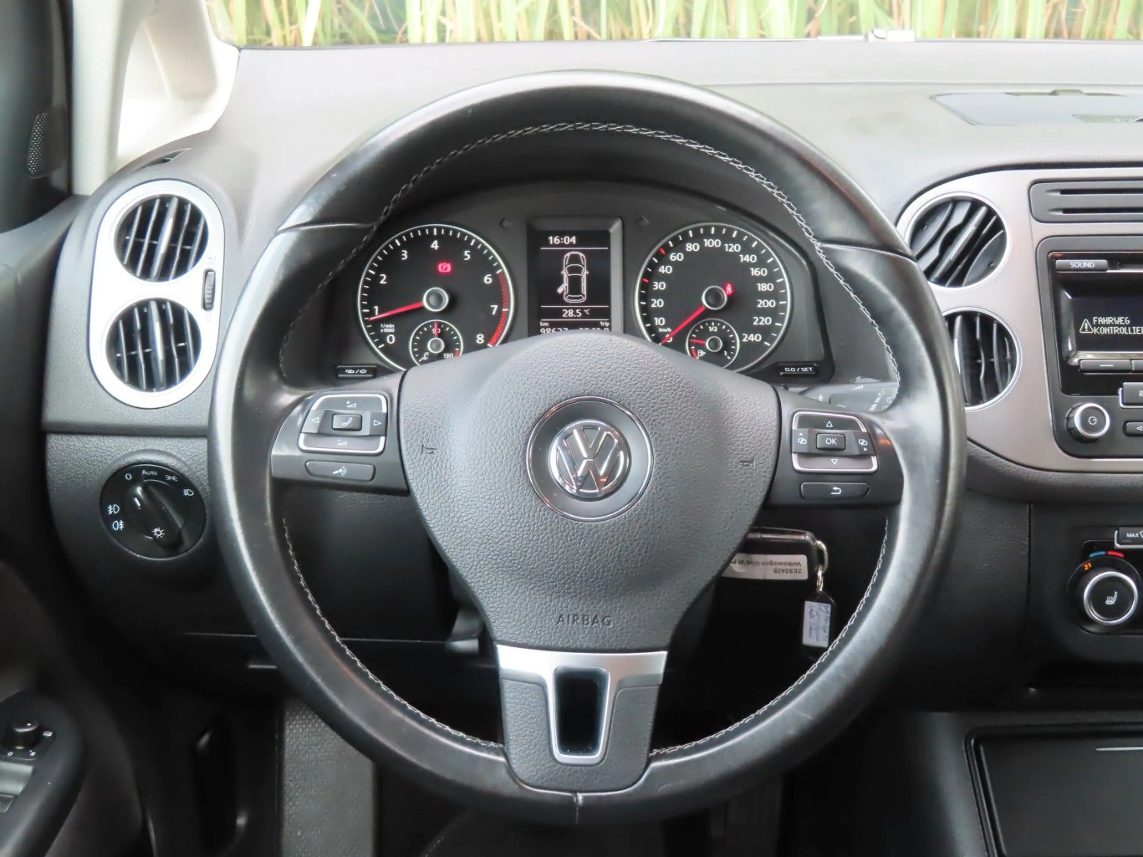 Volkswagen Golf Plus Life     "Schwarz-Met. EZ 11/2013" — photo 14