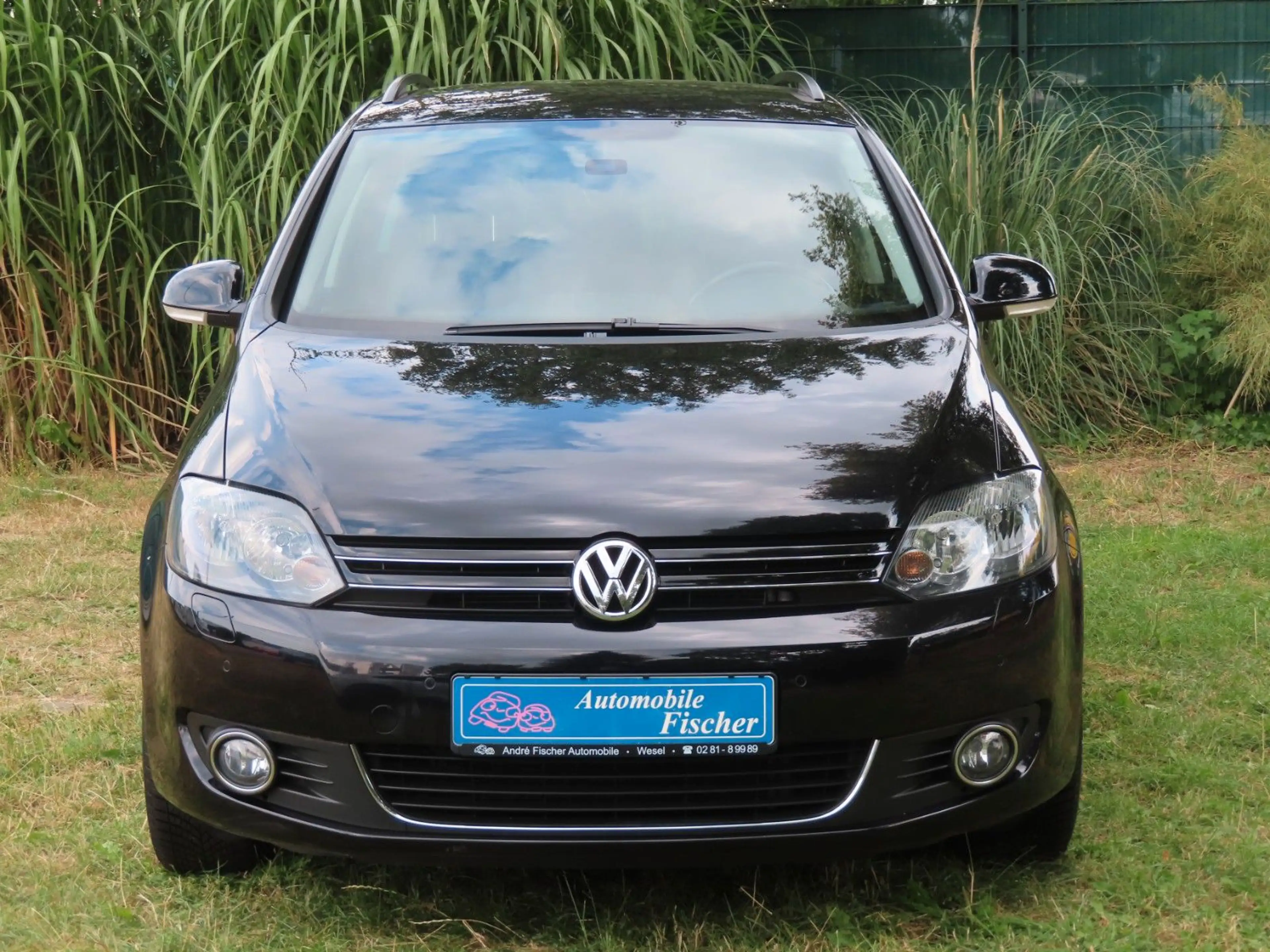 Volkswagen Golf Plus Life     "Schwarz-Met. EZ 11/2013" — photo 2