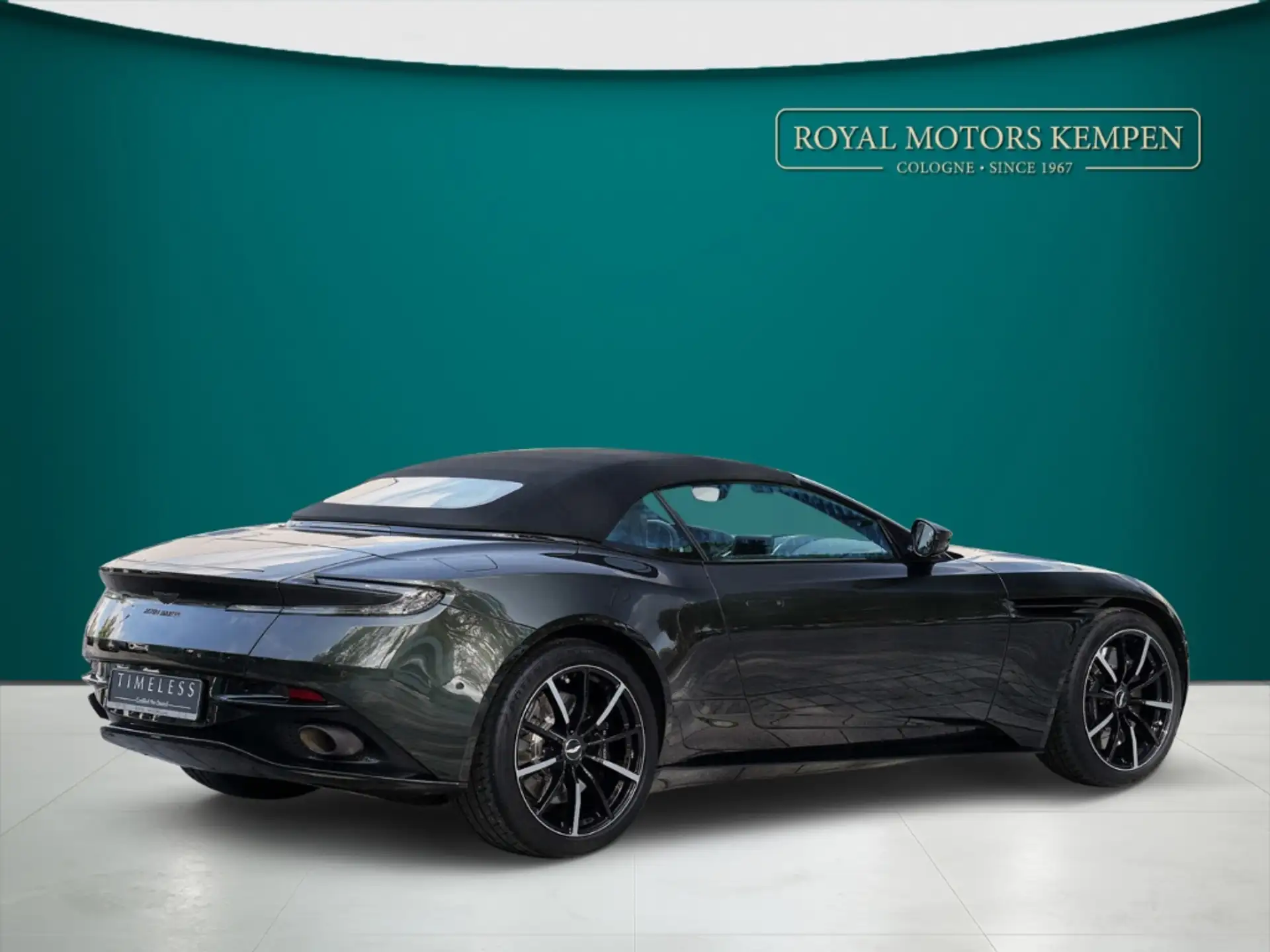 애스턴마틴 DB11 V8 2023 블랙 사진 4