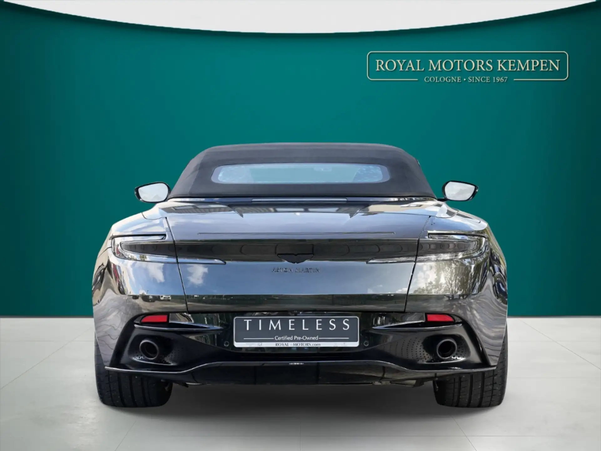 애스턴마틴 DB11 V8 2023 블랙 사진 5
