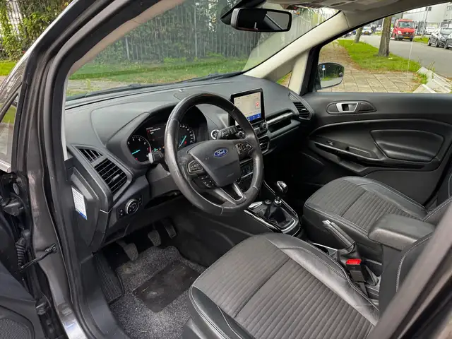 Ford EcoSport view 21