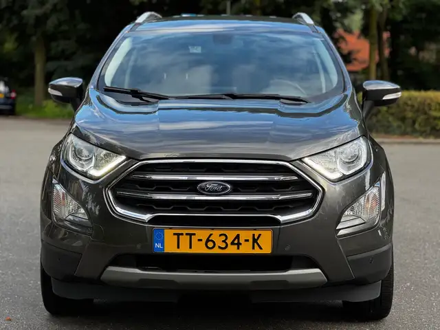 Ford EcoSport view 6