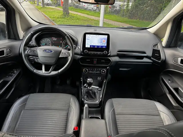 Ford EcoSport view 16