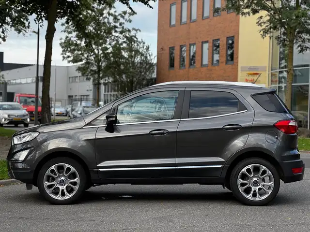 Ford EcoSport view 2