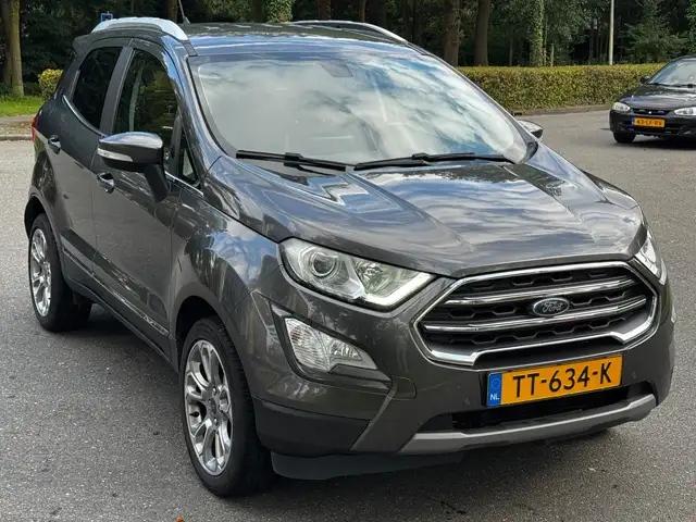 Ford EcoSport view 9