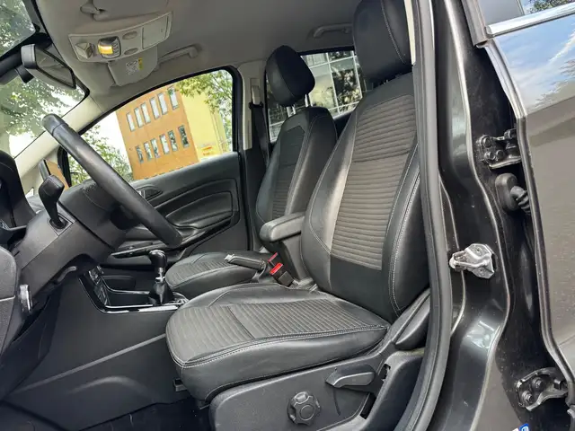 Ford EcoSport view 22
