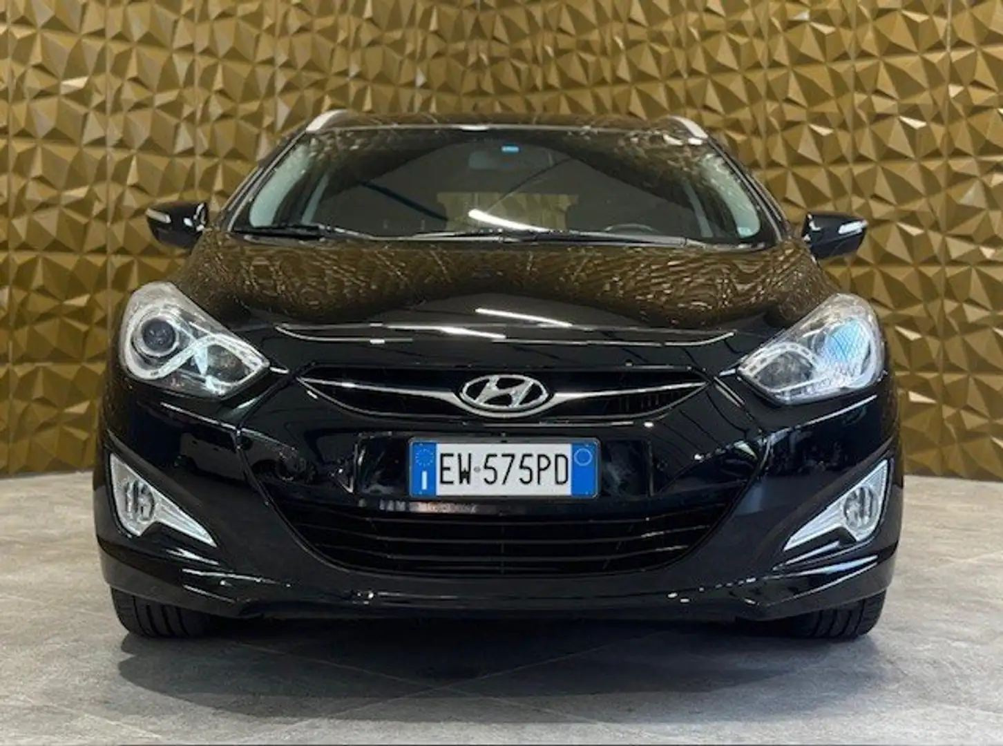 Hyundai i40 i40 Wagon 1.7 crdi Style 136cv auto Noir - 1