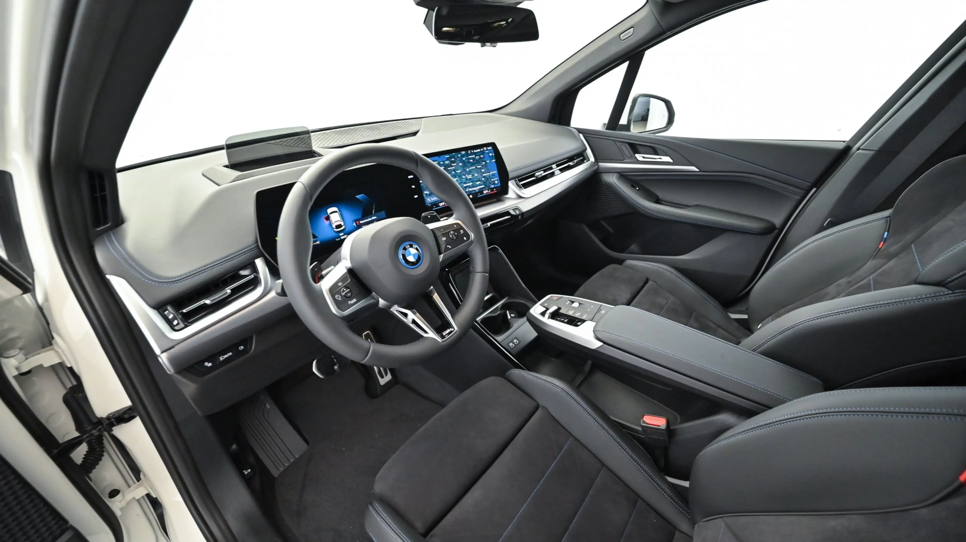 BMW 225 e xDrive M-Sportpaket — photo 9
