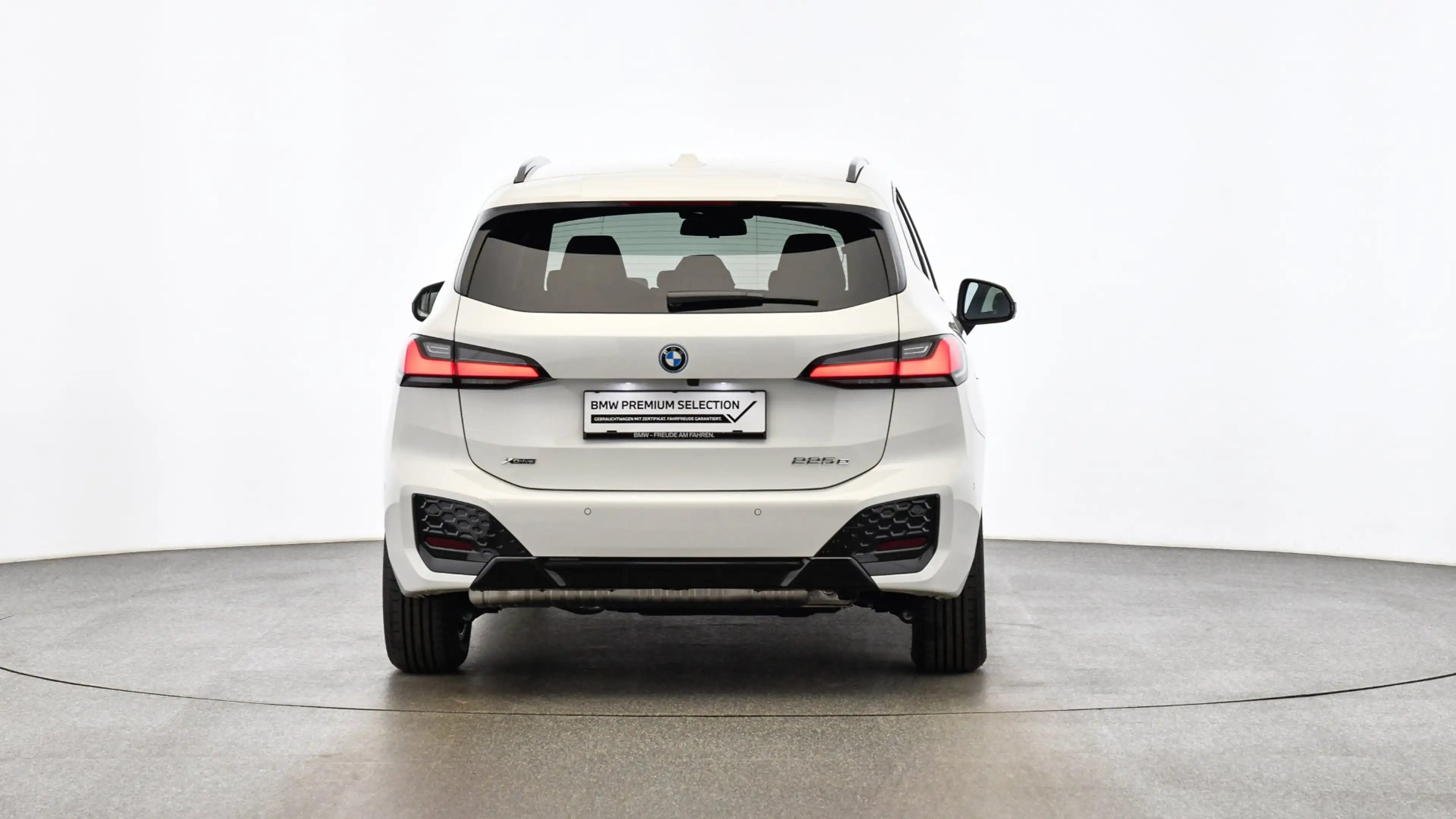 BMW 225 e xDrive M-Sportpaket — photo 6