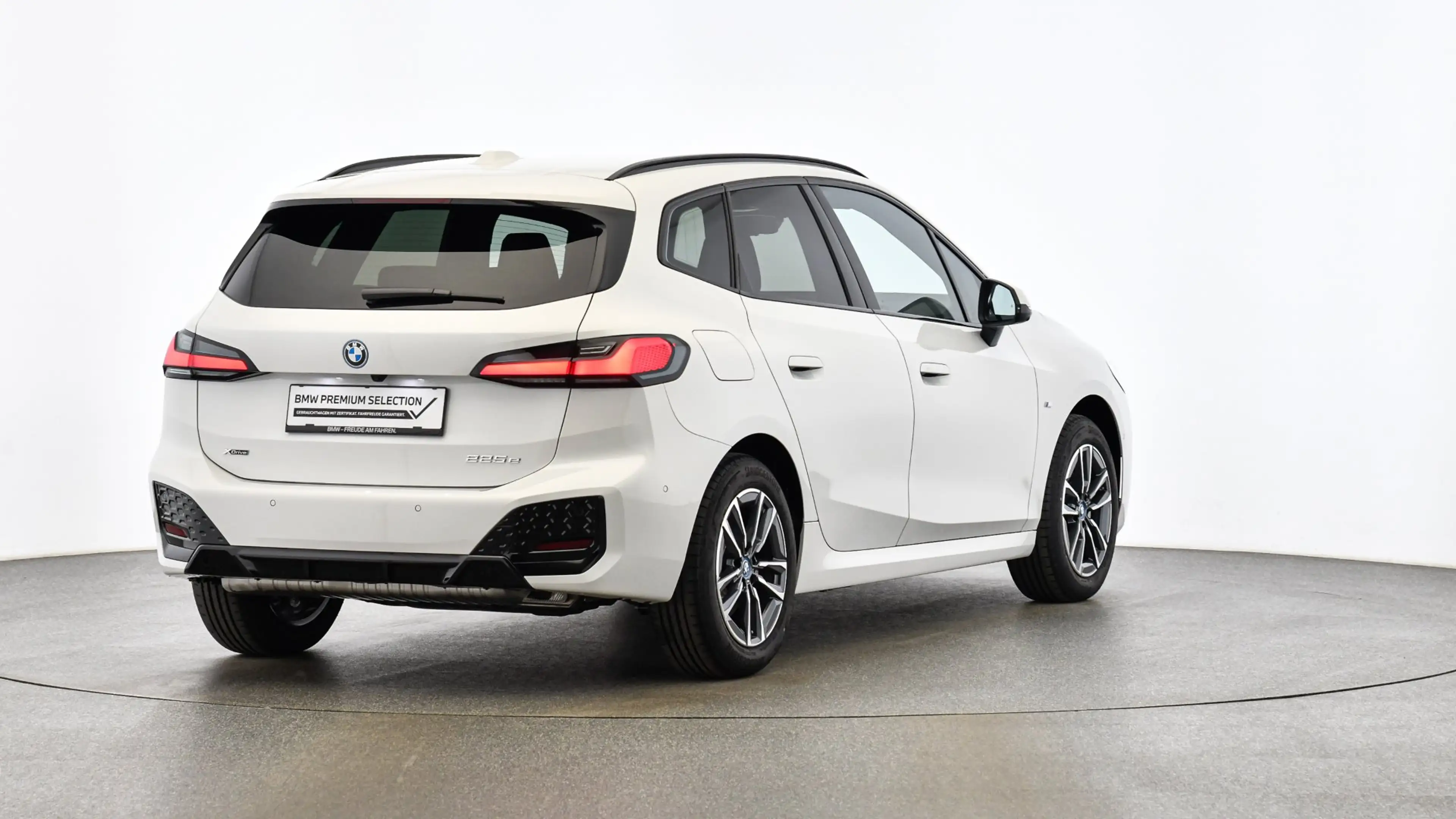 BMW 225 e xDrive M-Sportpaket — photo 5