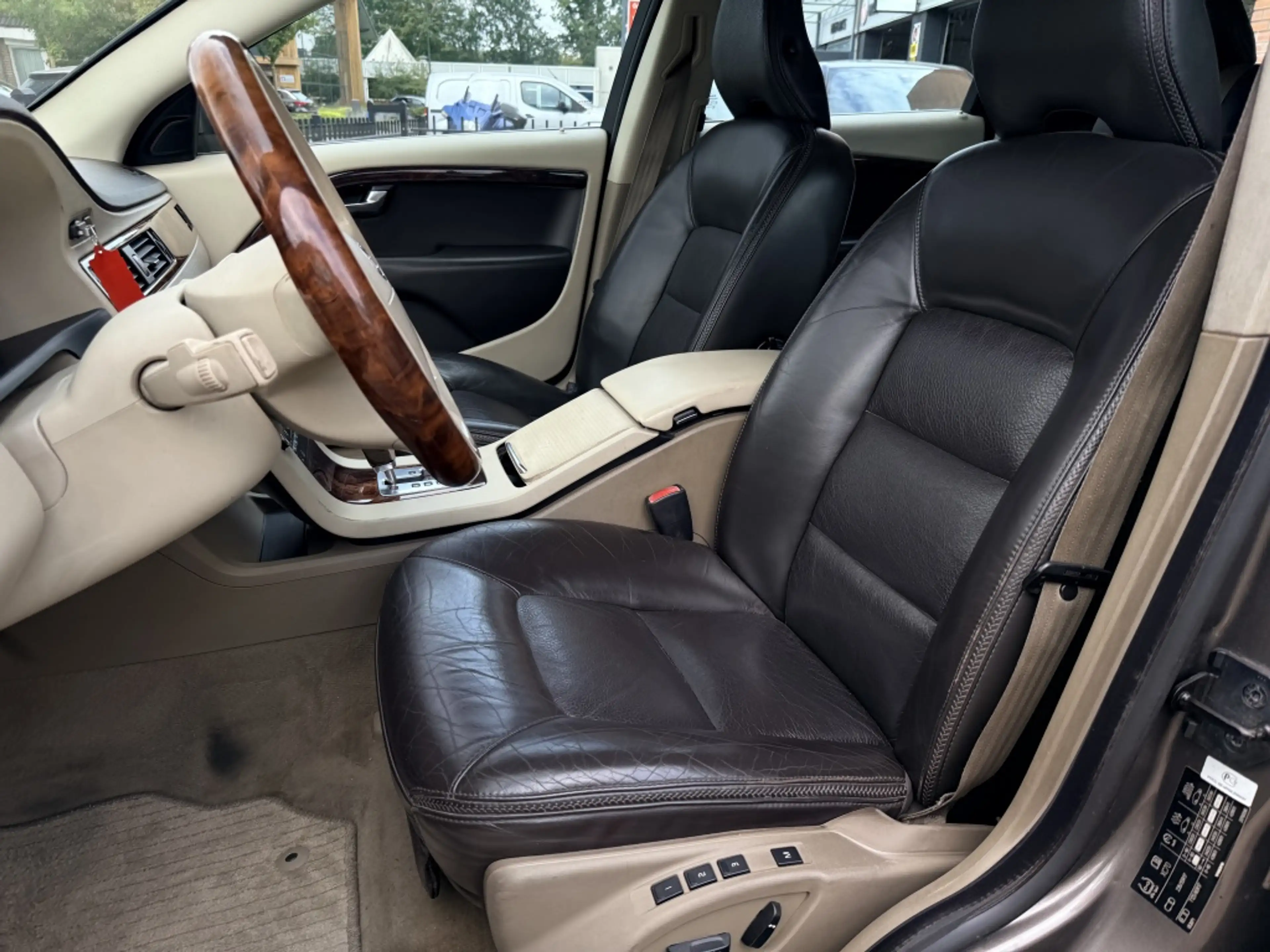 Volvo XC70 3.2 Summum — photo 13