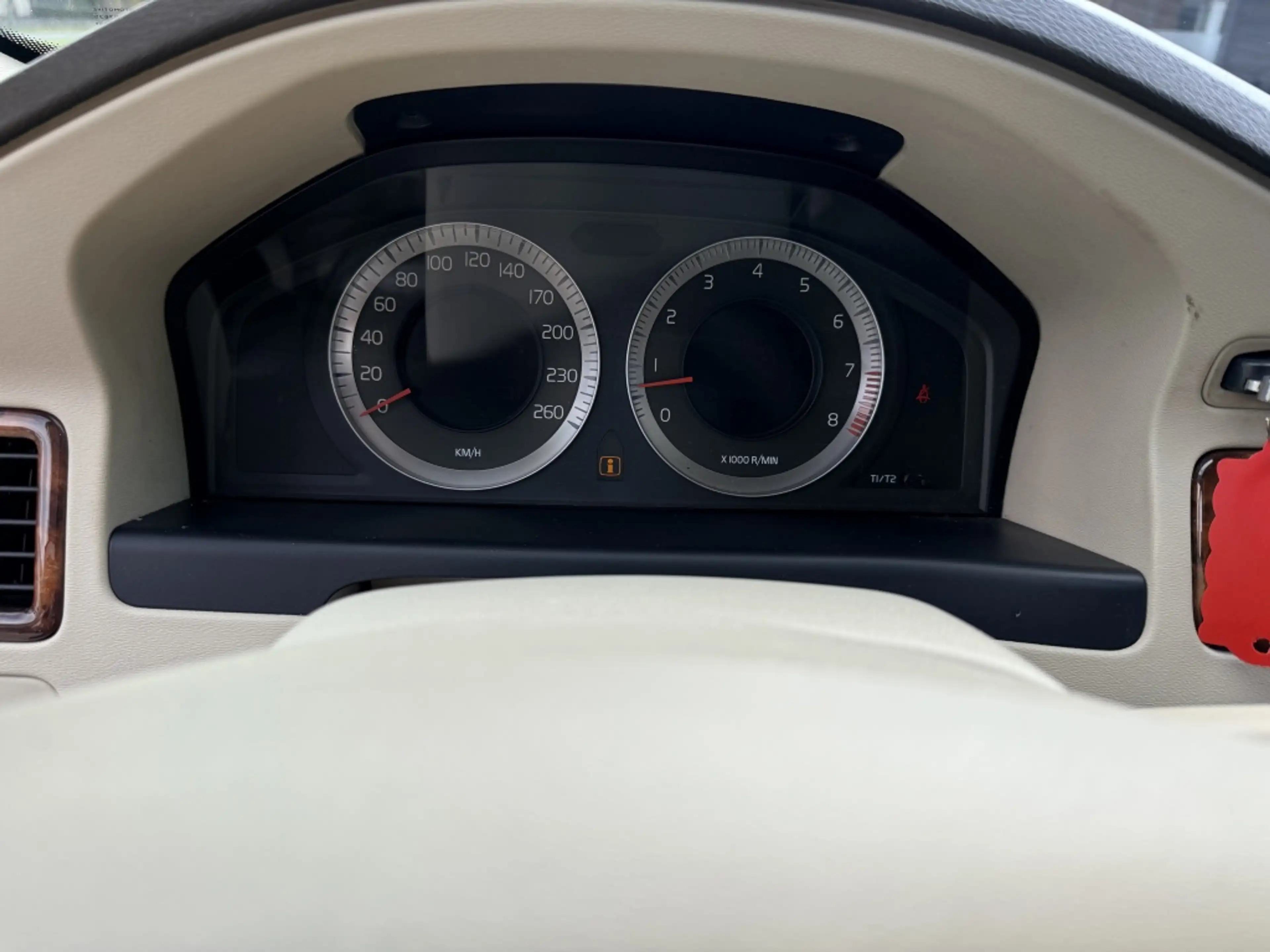 Volvo XC70 3.2 Summum — photo 11