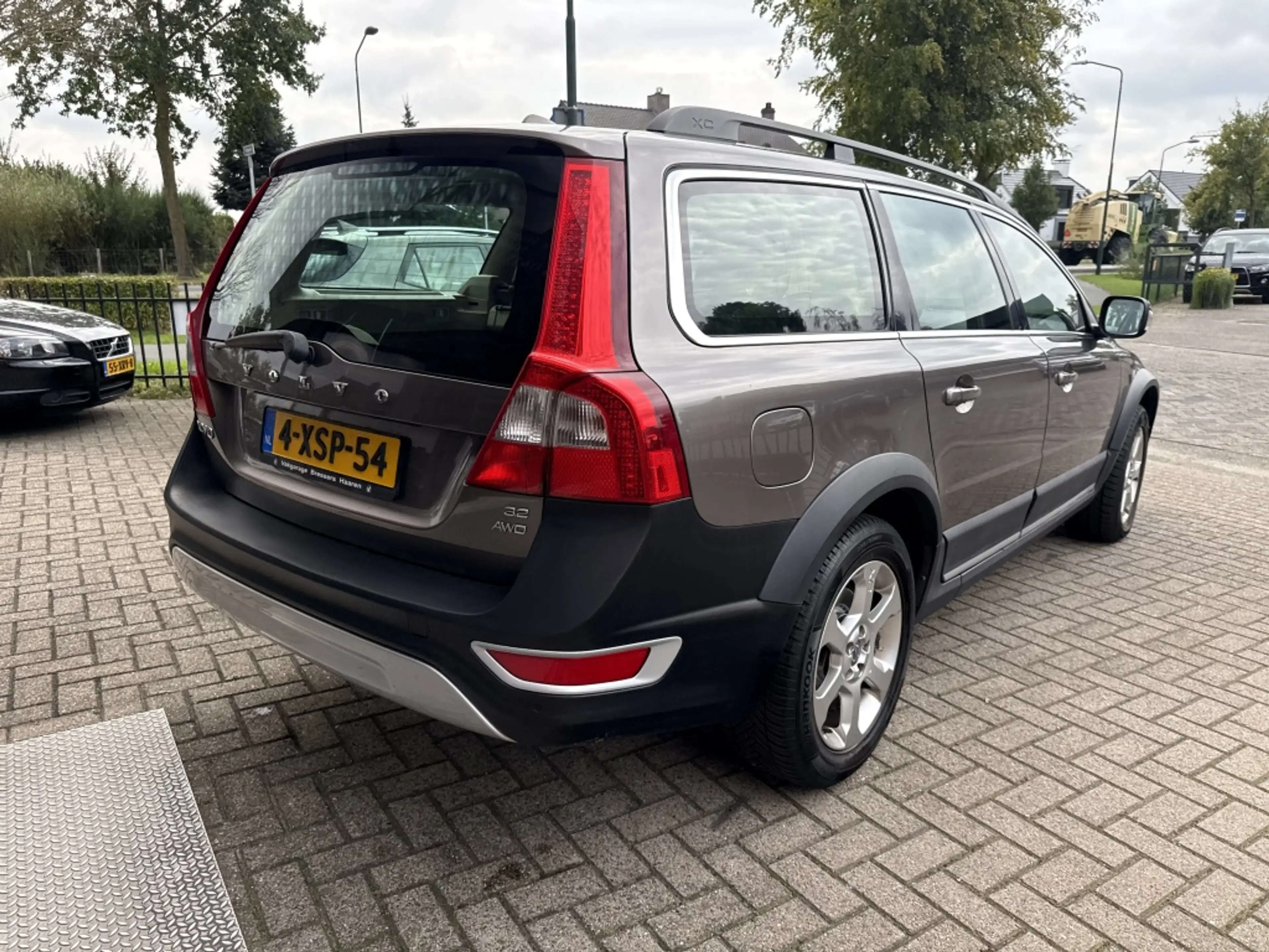 Volvo XC70 3.2 Summum — photo 7