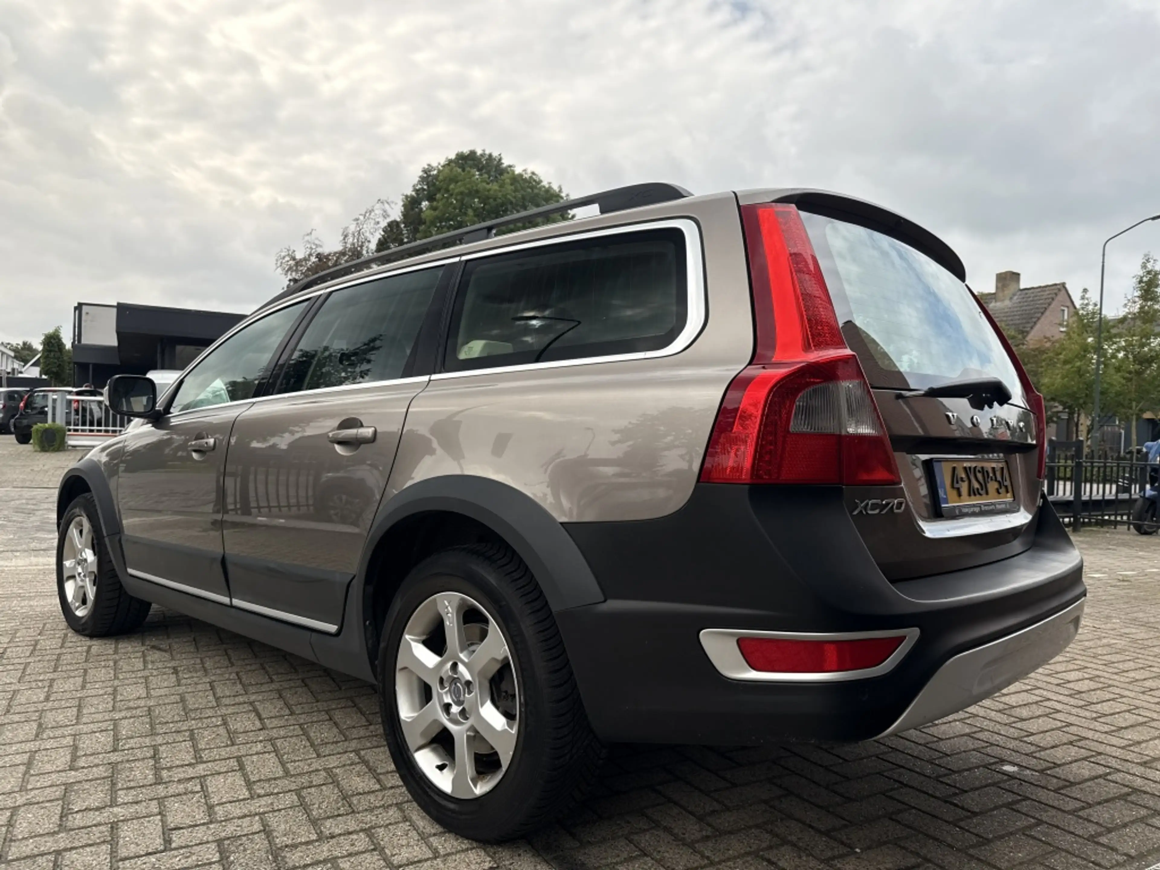 Volvo XC70 3.2 Summum — photo 5