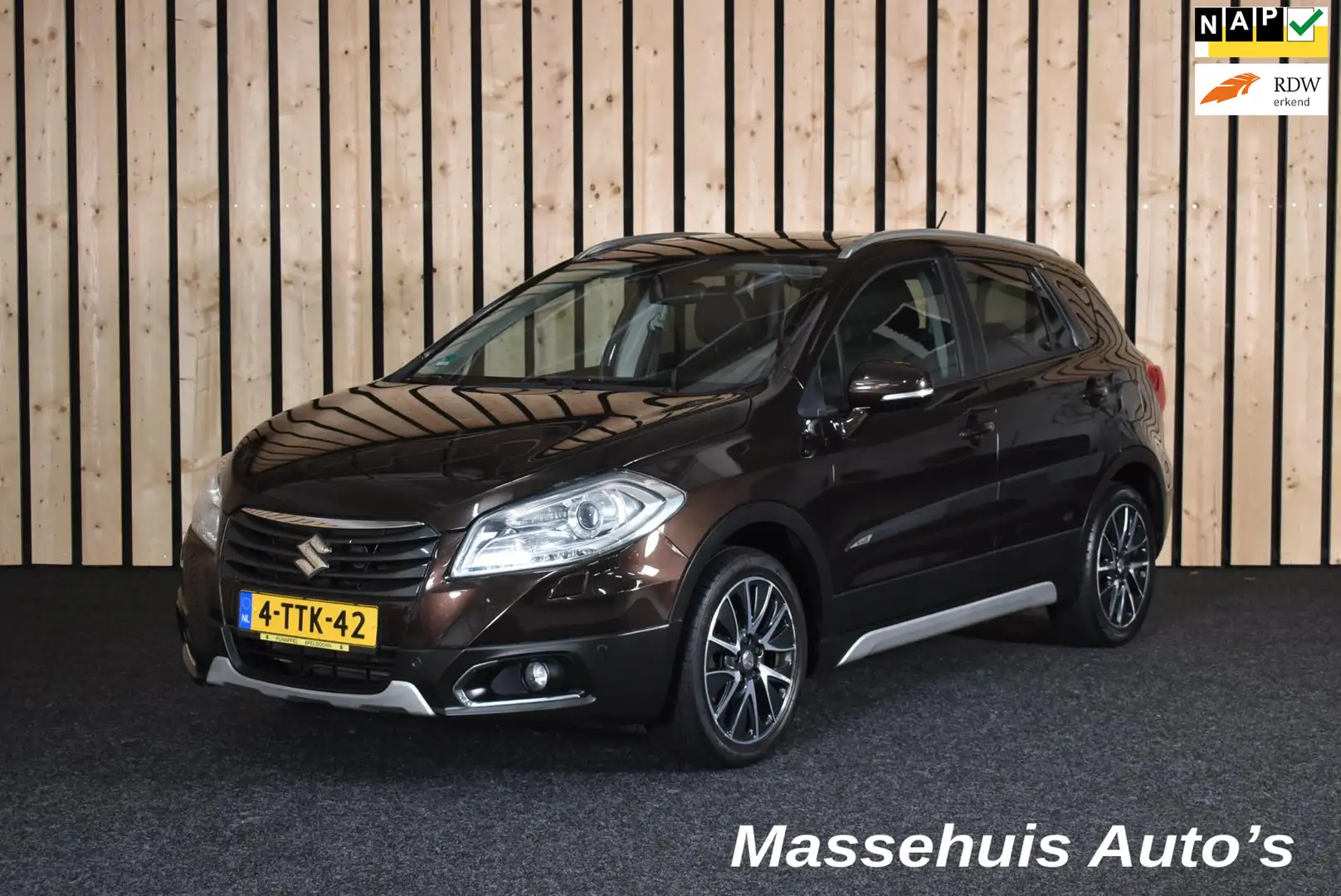 Suzuki SX4 S-Cross 1.6 High Executive Automaat Leer Trekhaak Panorama Bruin - 1