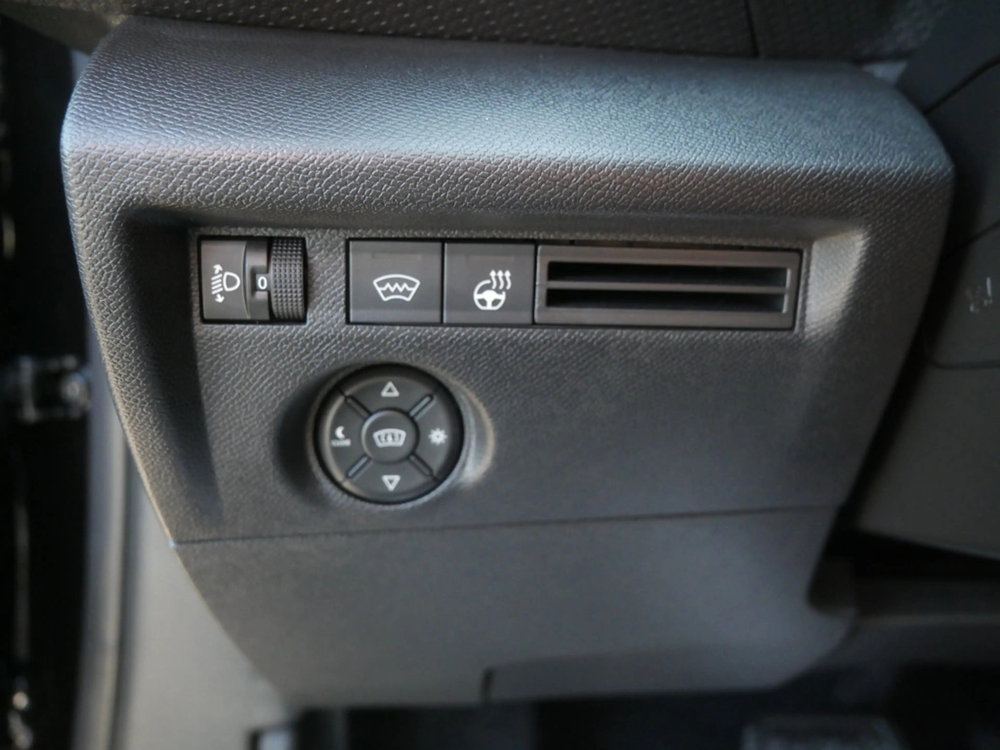 Citroen C4 PureTech 130 Max SHZ NAVI ACC HUD LED 360° — photo 15