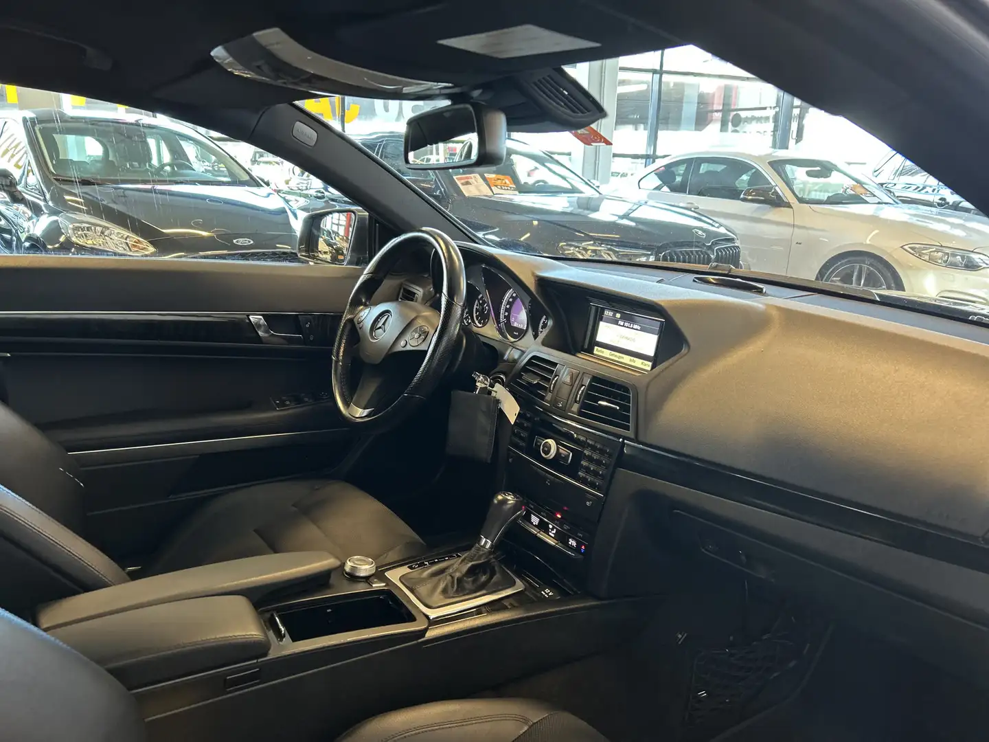 Mercedes-Benz E 250 Coupé CGI Elegance Automaat | Dealer onderhouden | Grijs - 2