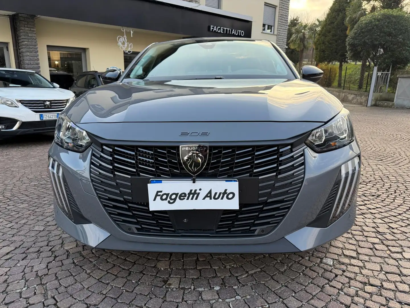 Peugeot 208 1.2 PURETECH 100CV ALLURE Grigio - 2