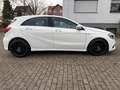 Mercedes-Benz A 200 d AMG Line - thumbnail 4