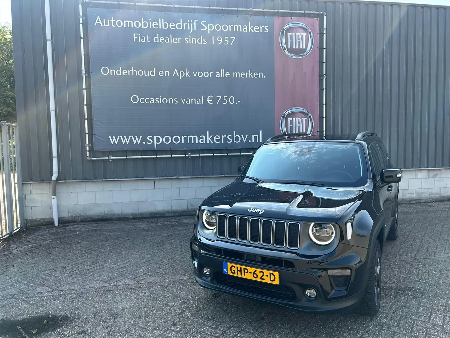 Jeep Renegade 1.3T 4xe 190pk Plug-in Hybrid 4WD Aut Limited Busi Zwart - 2