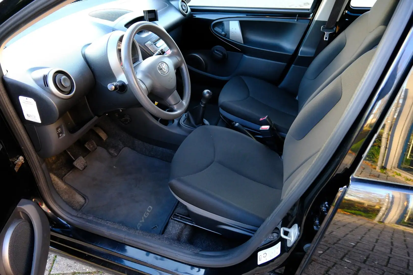 Toyota Aygo 1.0 VVT-i Now 5-drs Airco|52.805km! Nero - 2