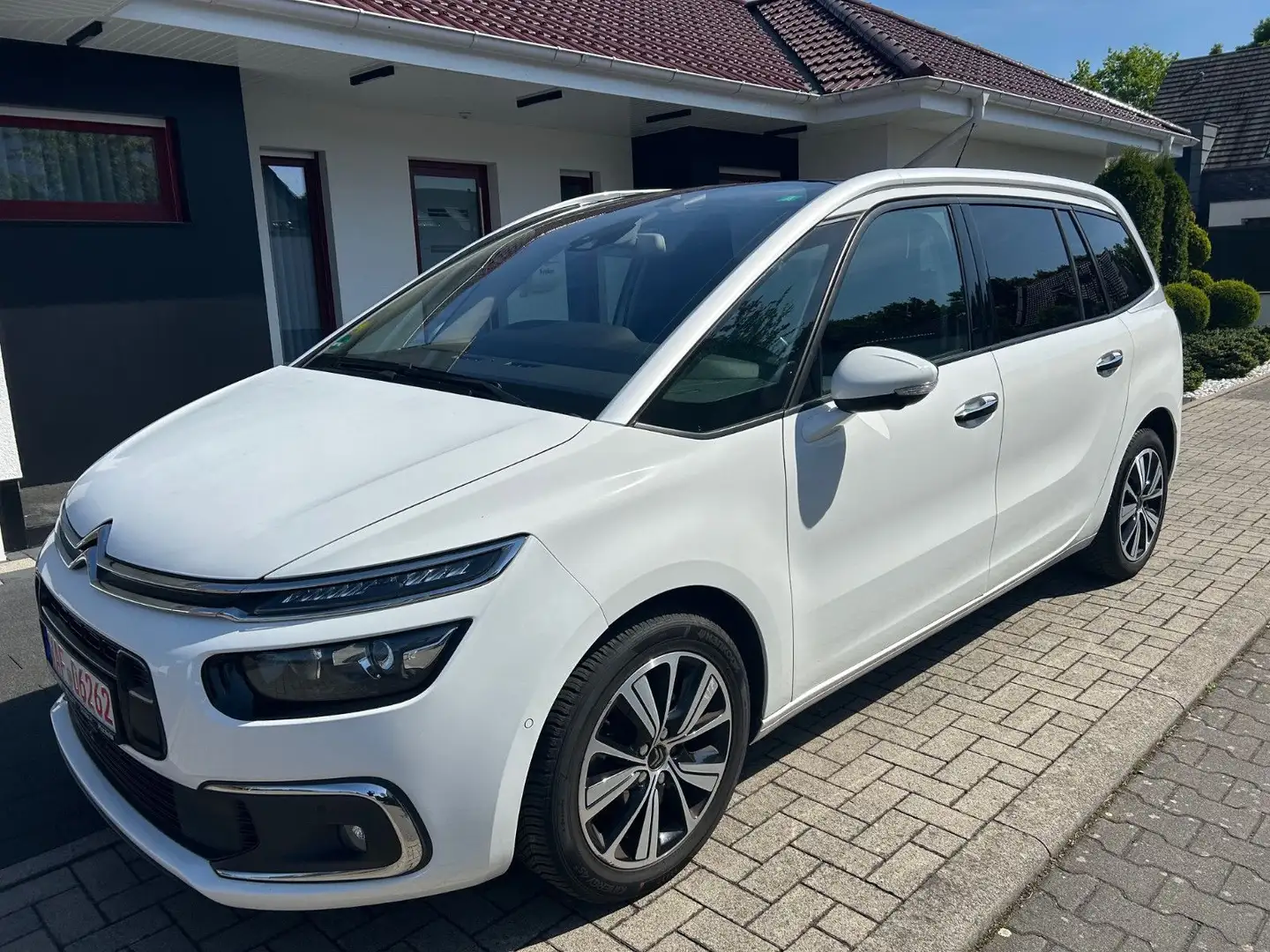 Citroen Grand C4 Picasso Grand C4 Massagesitze  Vollausst.Panorama 7Sitze Weiß - 1