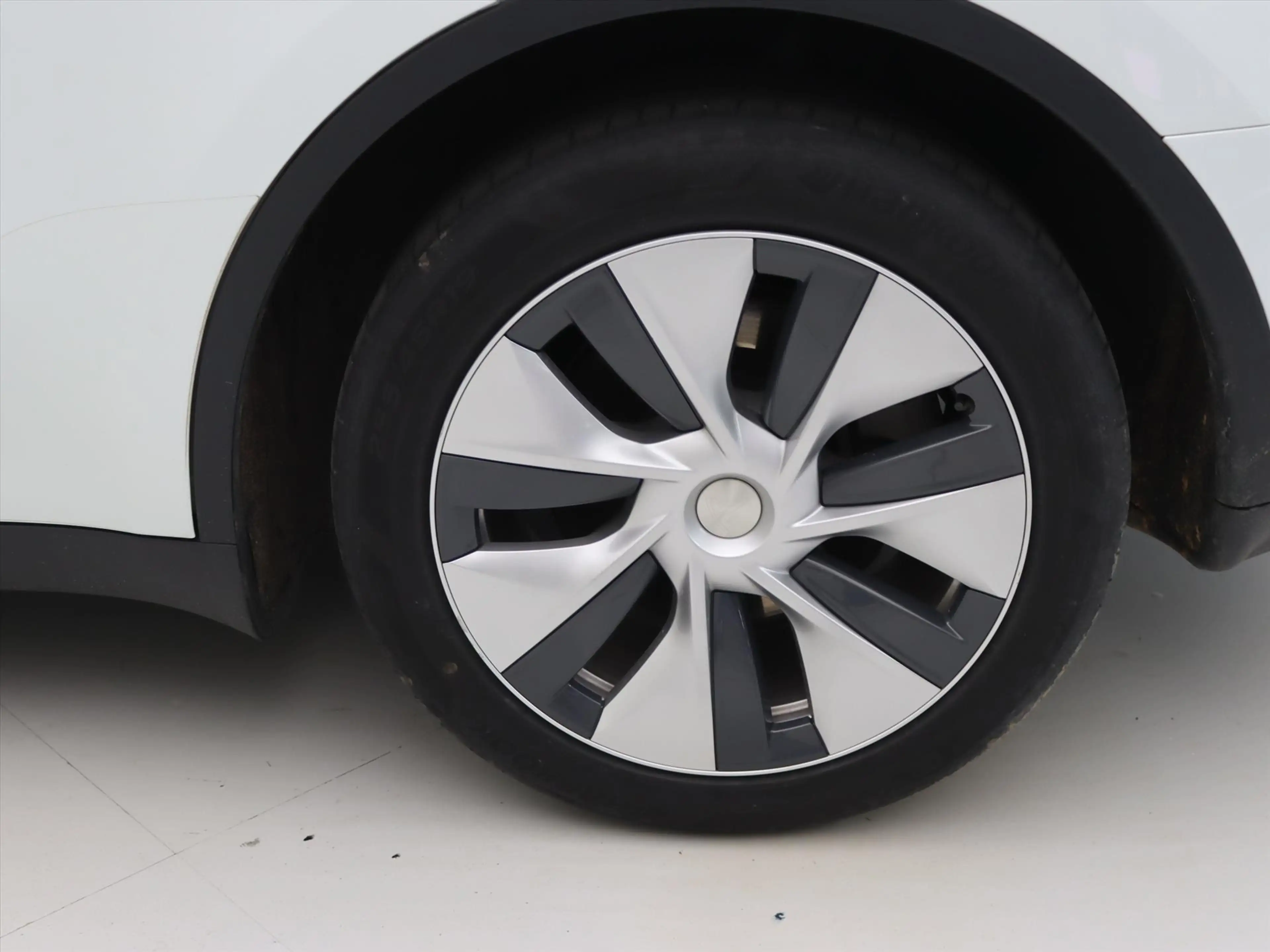 Tesla Model Y Long Range AWD 75kWh 351pk [ AMD RYZEN+AUTOPILOT+1 — photo 12