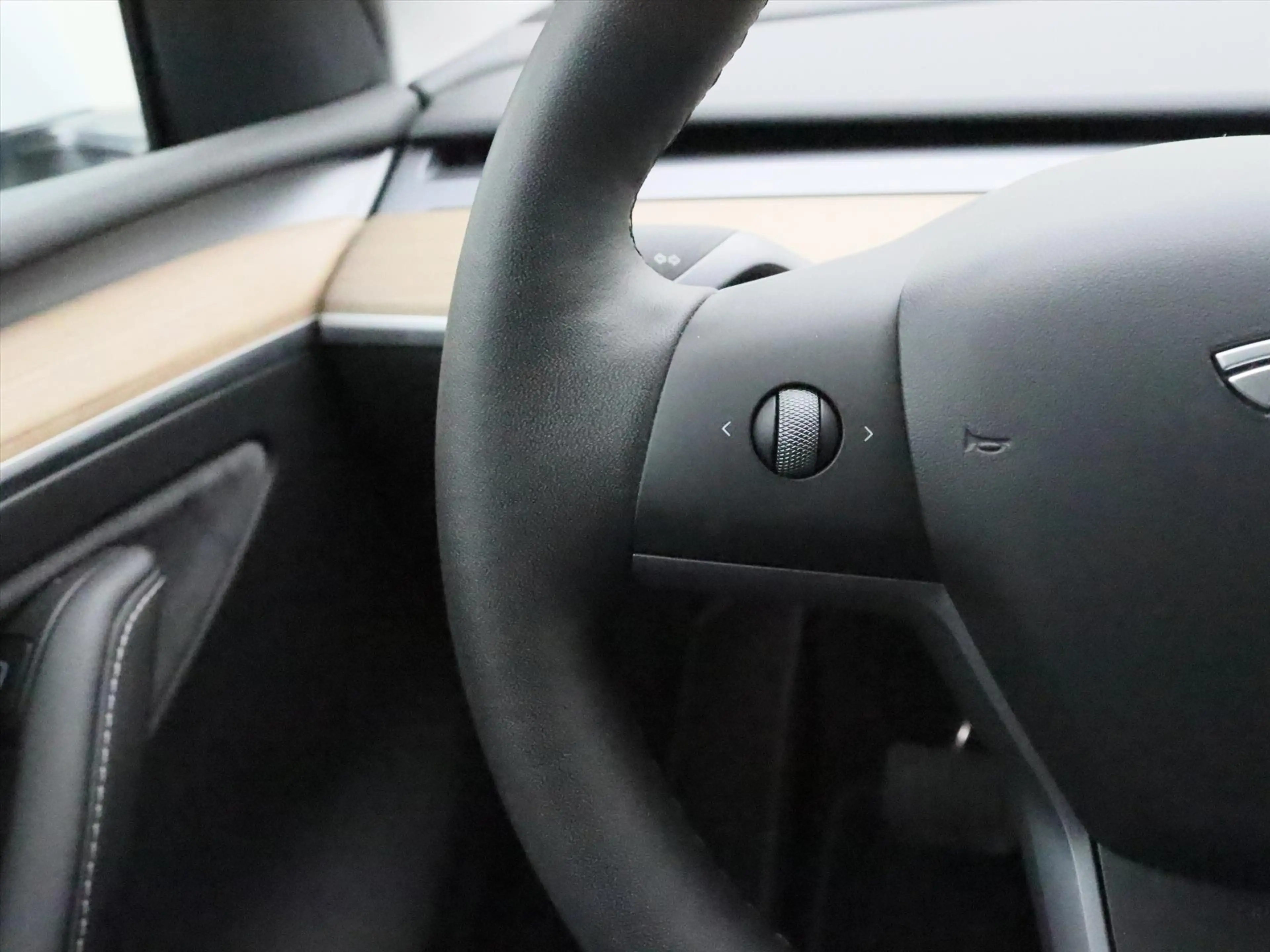 Tesla Model Y Long Range AWD 75kWh 351pk [ AMD RYZEN+AUTOPILOT+1 — photo 20