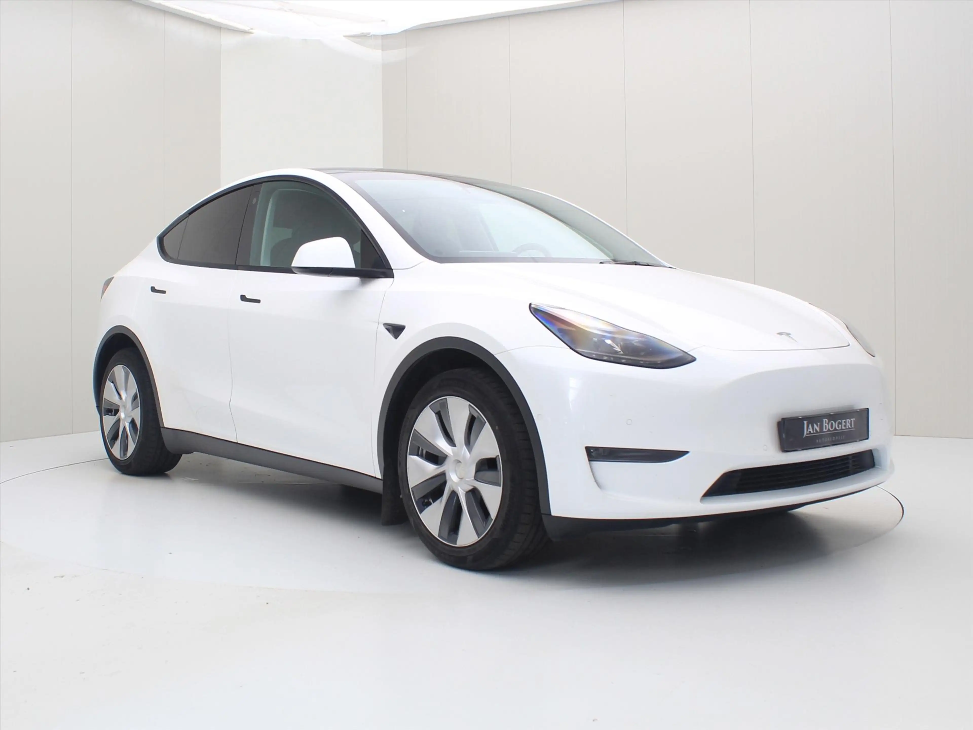 Tesla Model Y Long Range AWD 75kWh 351pk [ AMD RYZEN+AUTOPILOT+1 — photo 4