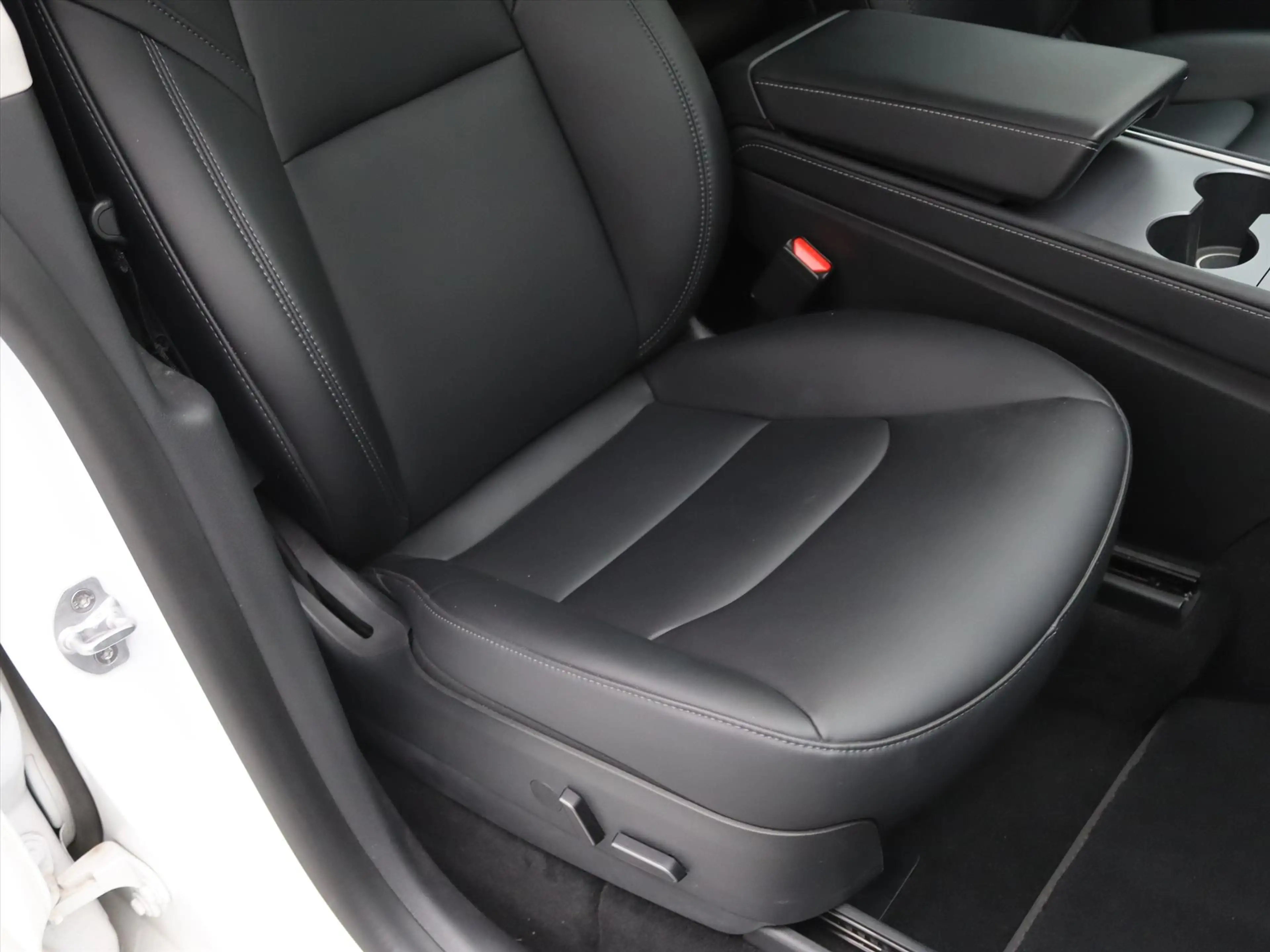 Tesla Model Y Long Range AWD 75kWh 351pk [ AMD RYZEN+AUTOPILOT+1 — photo 15