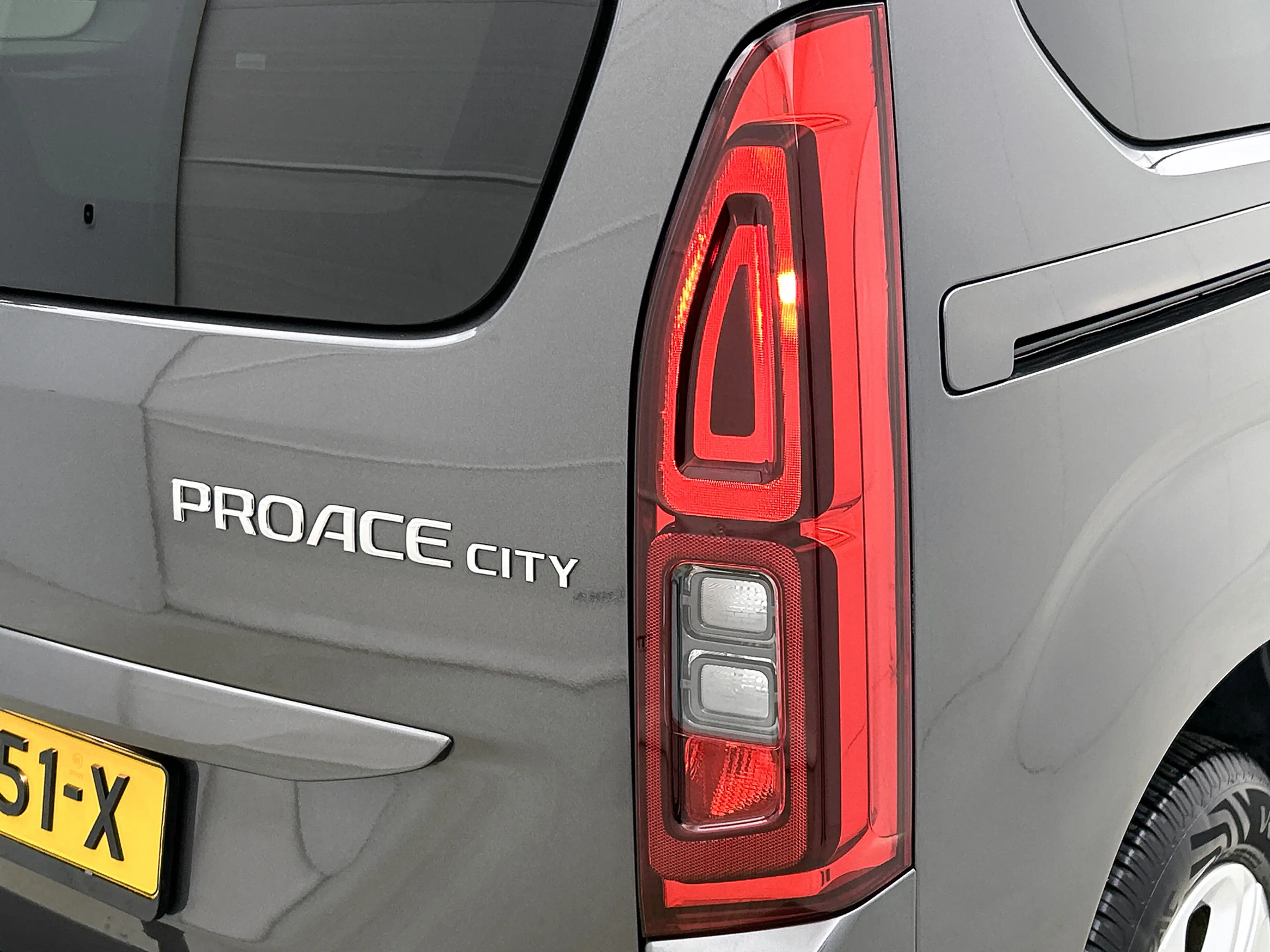 Toyota Proace City Verso 1.2 Turbo Dynamic | Trekhaak | Panoramadak | — photo 38