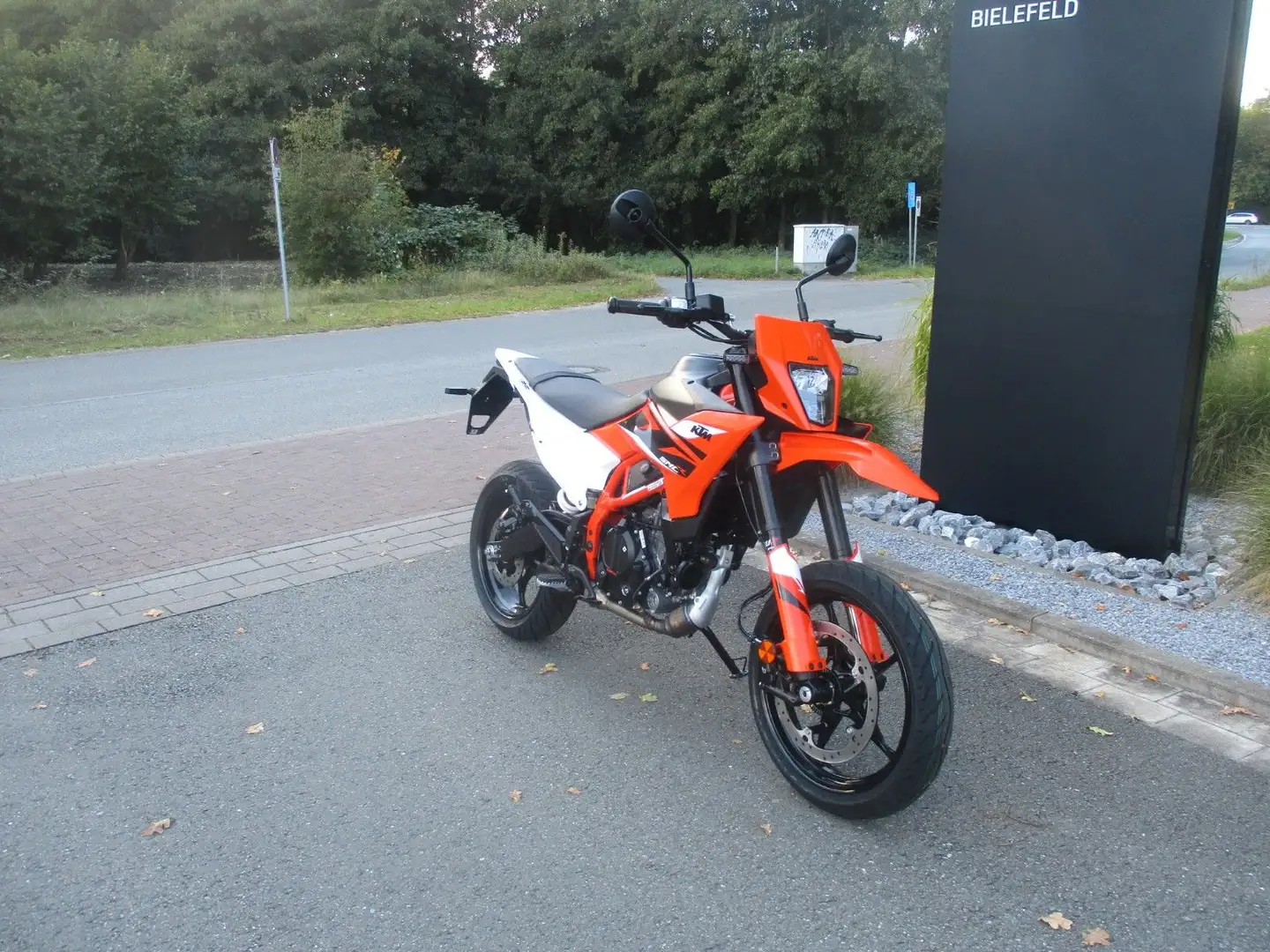KTM 125 SMC R - 2025 SOFORT VERFÜGBAR! Orange - 1