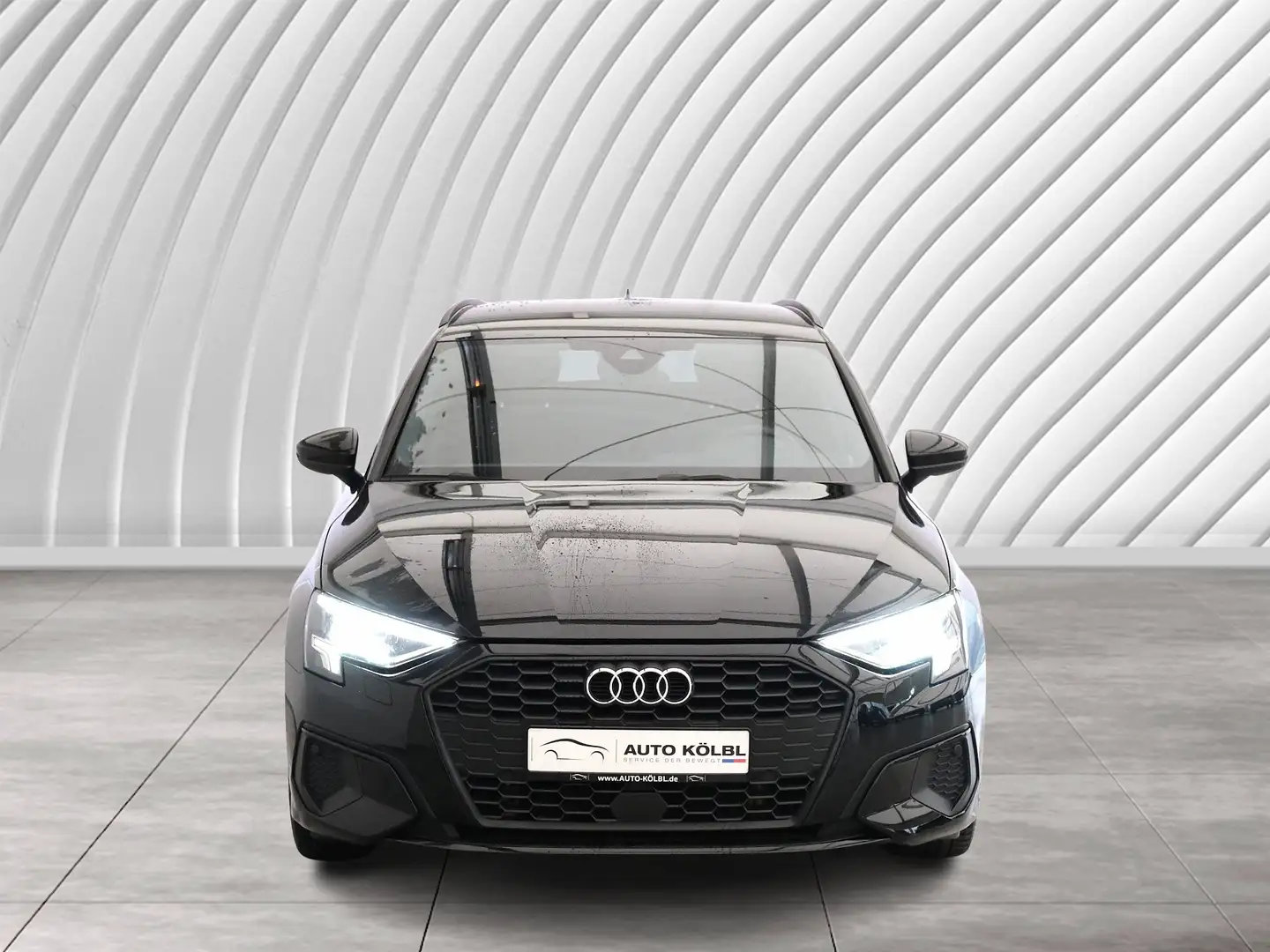 Audi A3 Sportback 40 TFSI e Zwart - 2