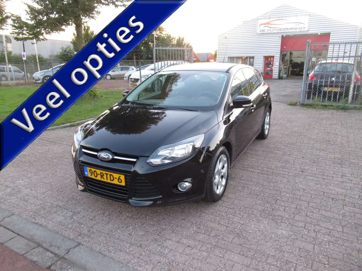 Ford Focus 1.6 TI-VCT Titanium 3e Eigenaar Zeer Nette Auto Zwart - 1