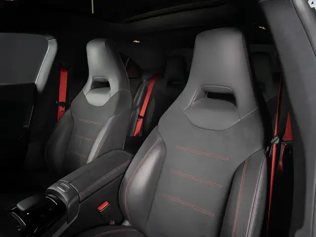 Mercedes-Benz Cla view 12