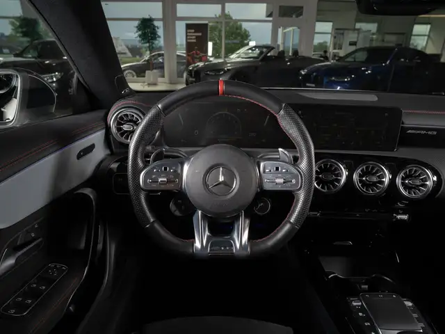 Mercedes-Benz Cla view 13