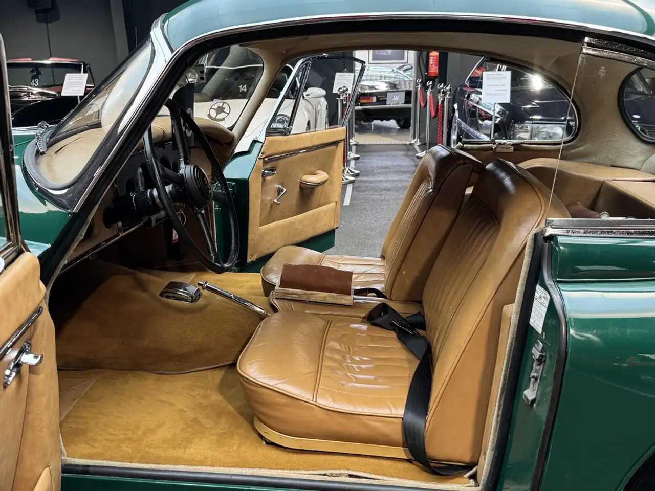 Jaguar XK150 3.8 FHC / Automatik/ Aufwendig restaurierte/ Schiebedach, foto 10