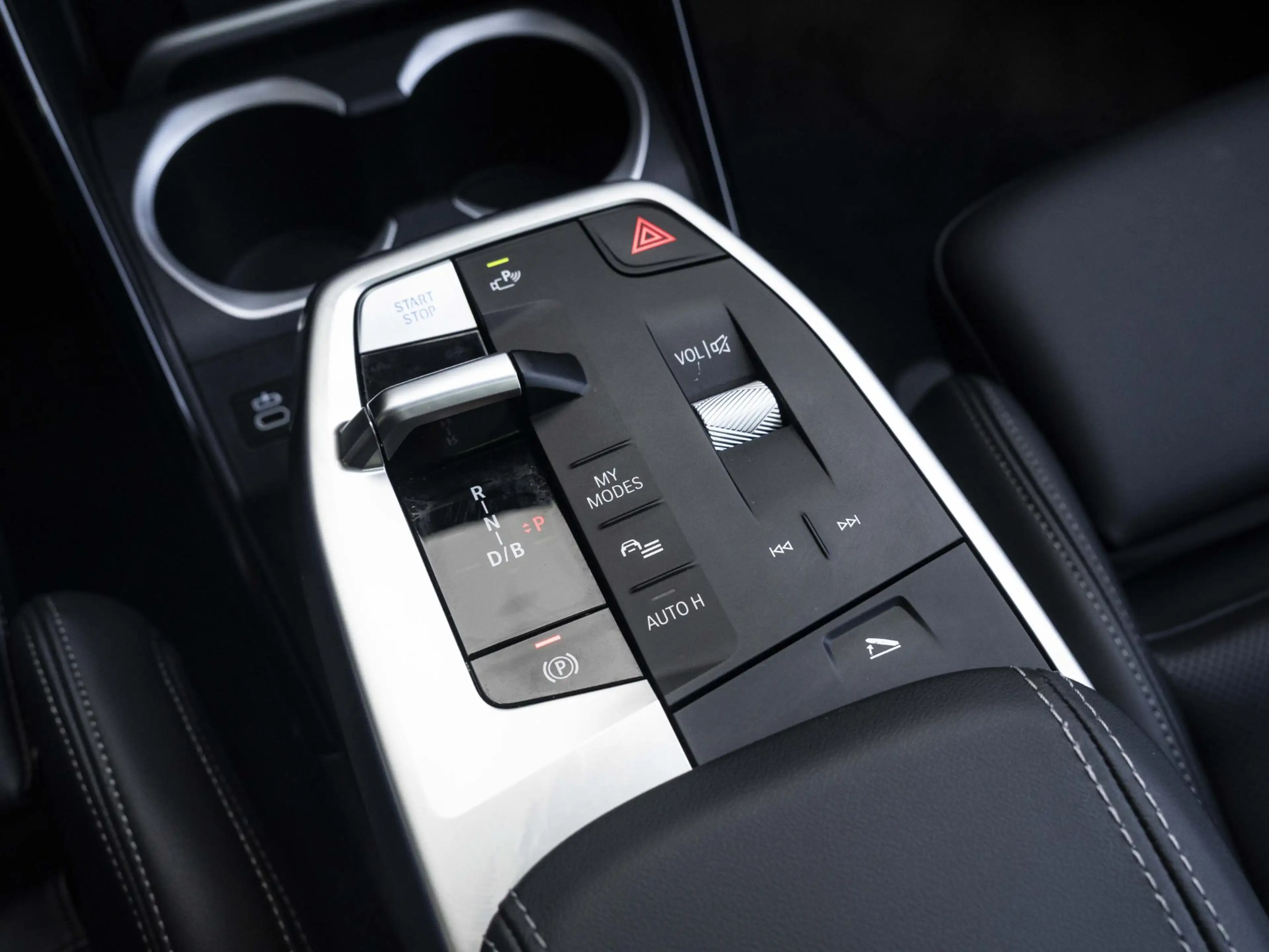 BMW iX2 eDrive20 | M Sportpakket Pro | Innovation Pack | 2 — photo 13