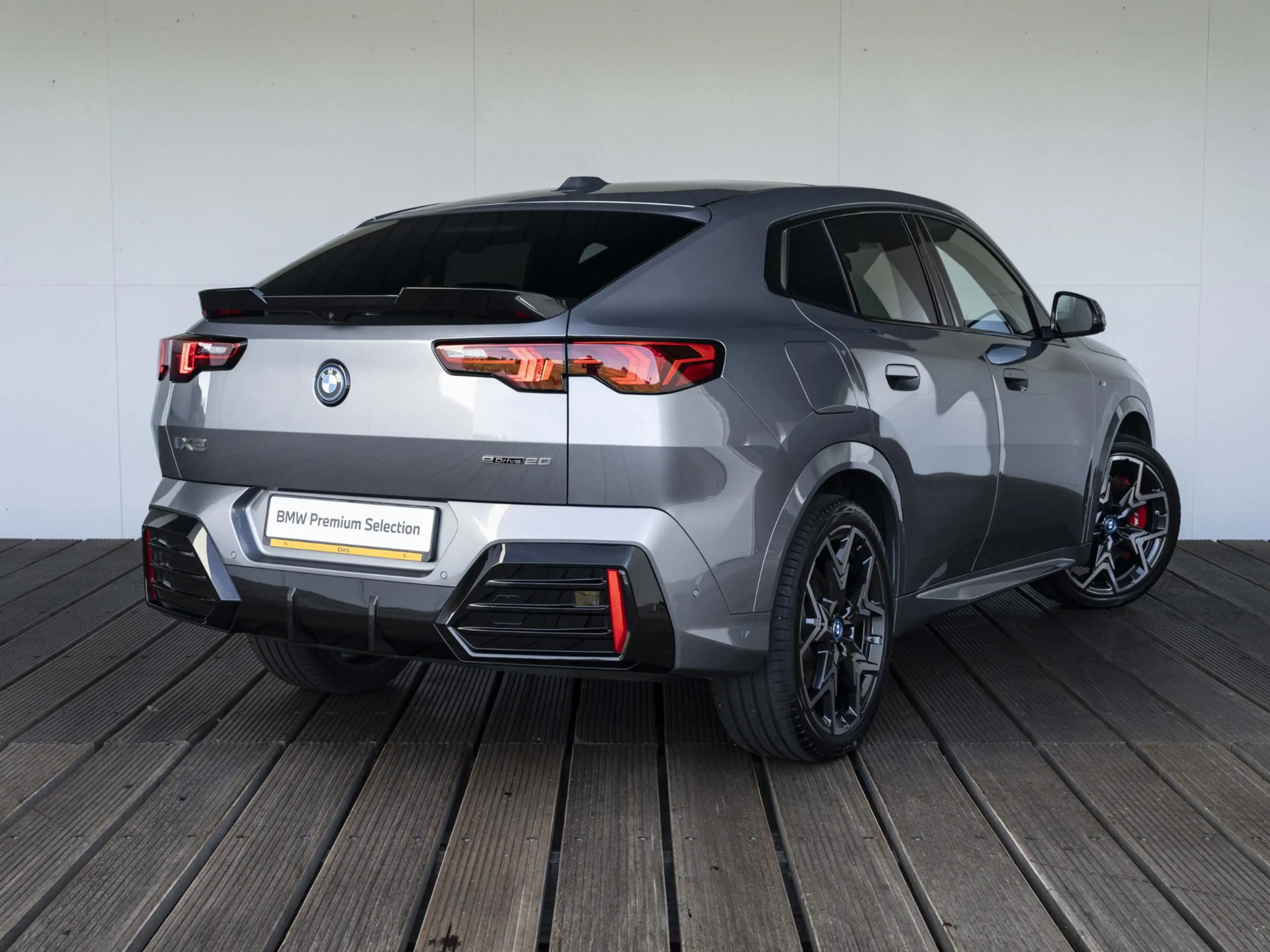 BMW iX2 eDrive20 | M Sportpakket Pro | Innovation Pack | 2 — photo 2