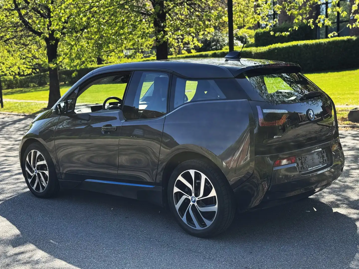 BMW i3 PACK SUITE CUIR CHAUFFANT NAVI PRO CAMERA 48000km Szürke - 2